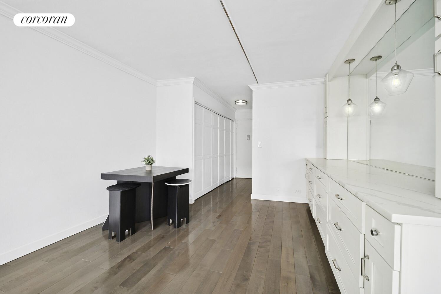 #7 photo, 111 3RD Avenue, East Village , NY 10003