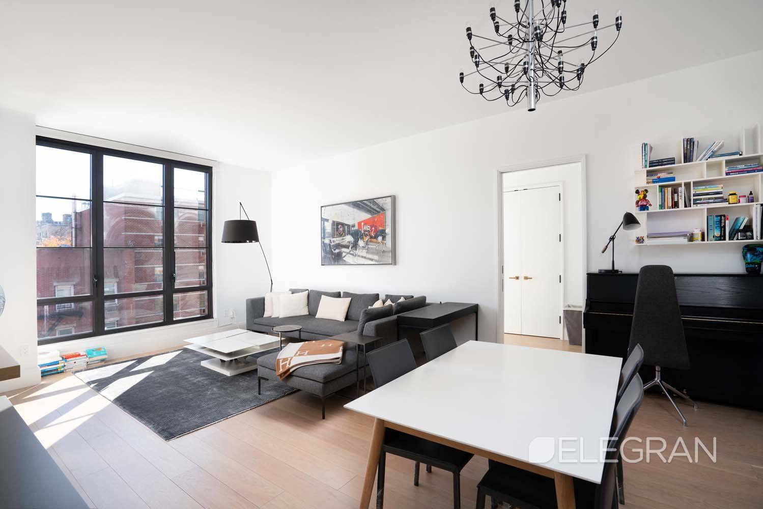 #1 photo, 438 E 12th Street, मैनहटन East Village , NY 10009