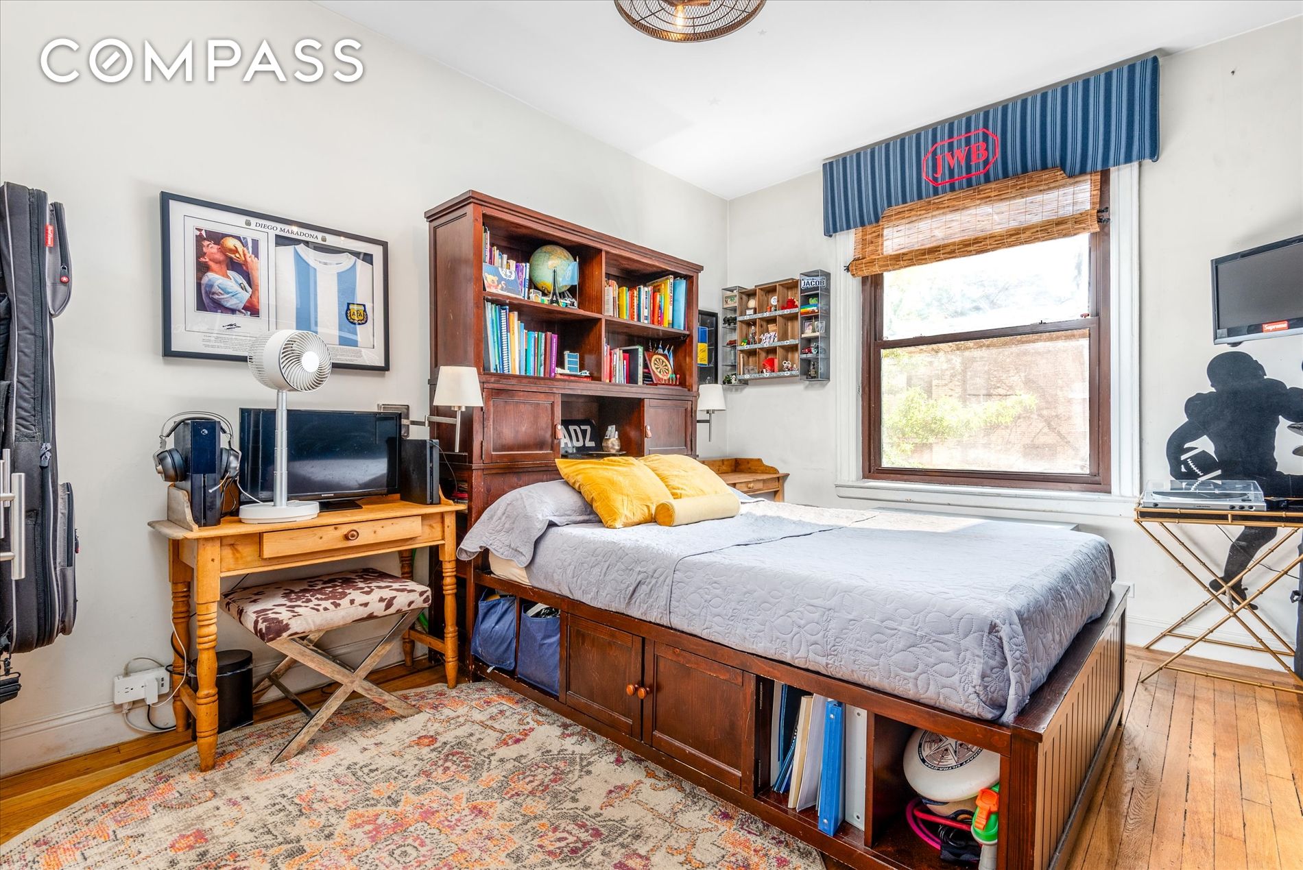 #13 photo, 345 E 77th Street, Upper East Side , NY 10075