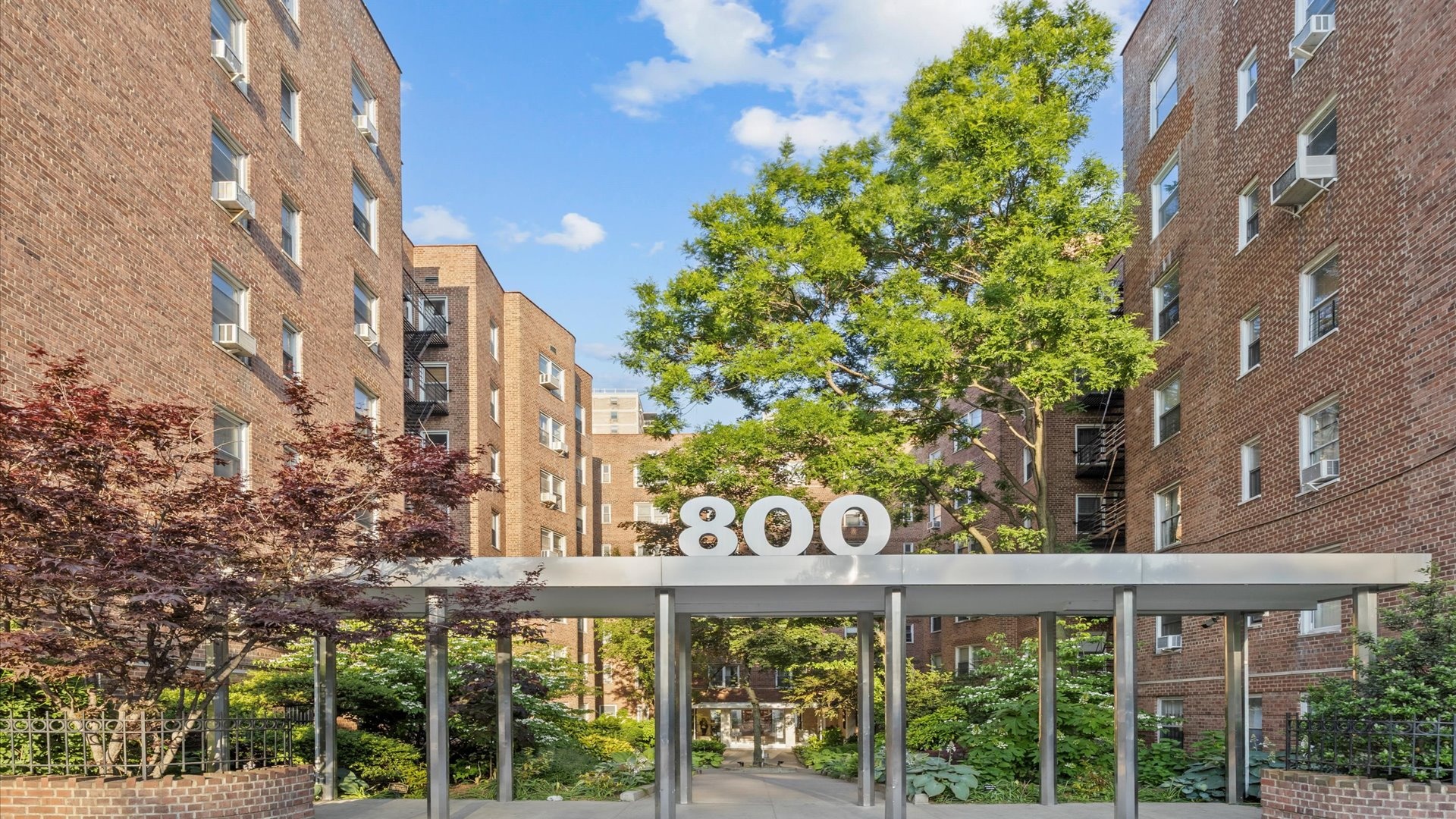 #12 photo, 800 Grand Concourse, Concourse , NY 10451