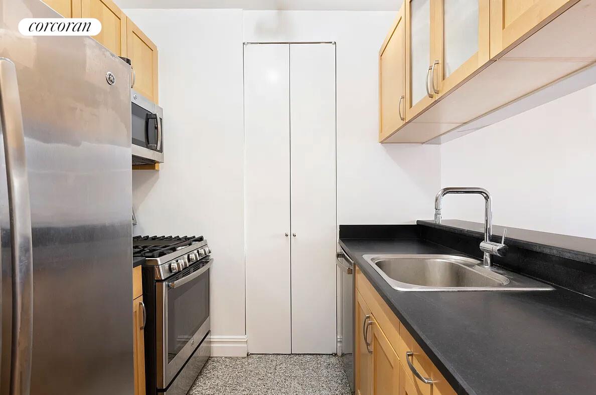 #4 photo, 401 E 60TH Street, マンハッタン Lenox Hill , NY 10065