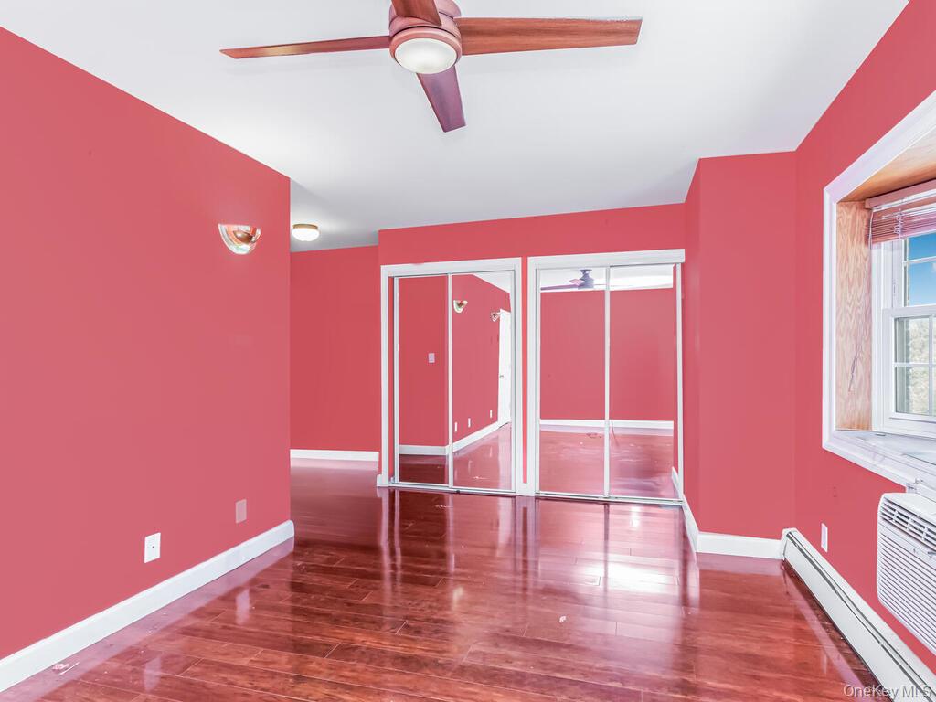 #19 photo, 1035 Bryant Avenue, Bronx , NY 10459