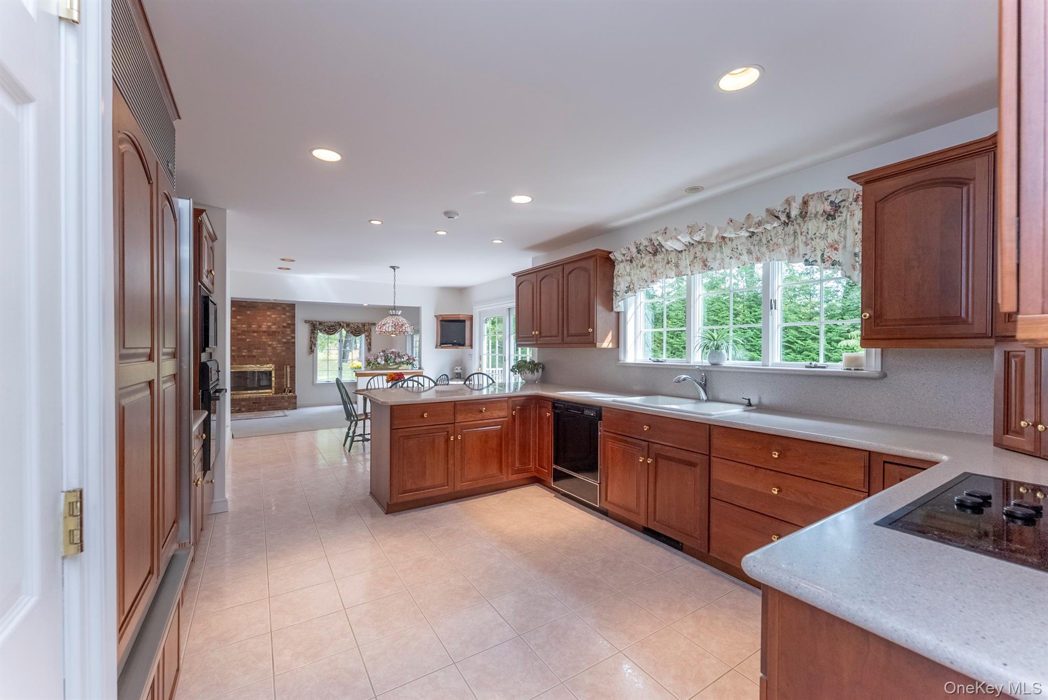 #12 photo, 25 Alison Court, Kingston , NY 12401