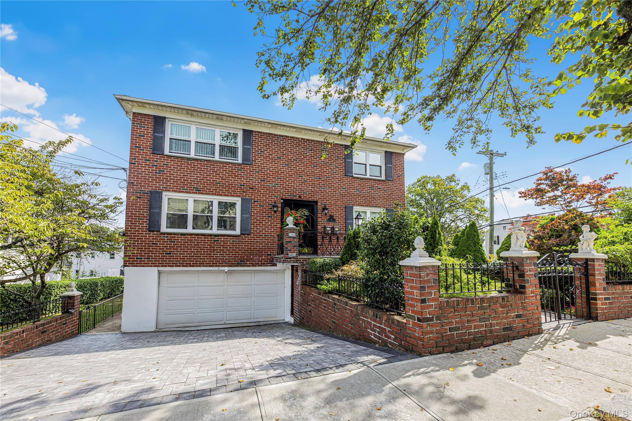 #1 photo, 2 Bryn Mawr Place, Yonkers , NY 10701