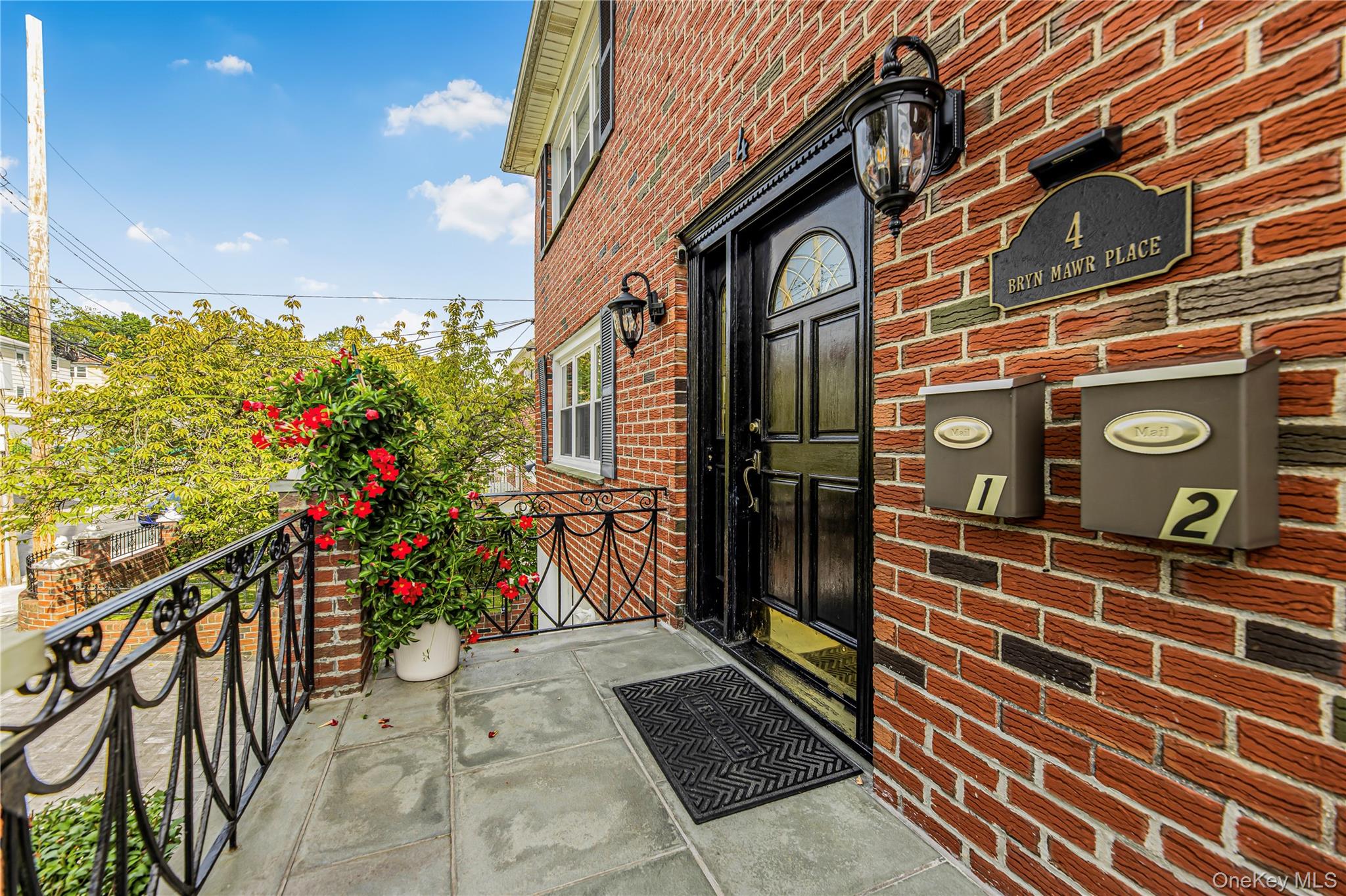 #3 photo, 2 Bryn Mawr Place, Yonkers , NY 10701