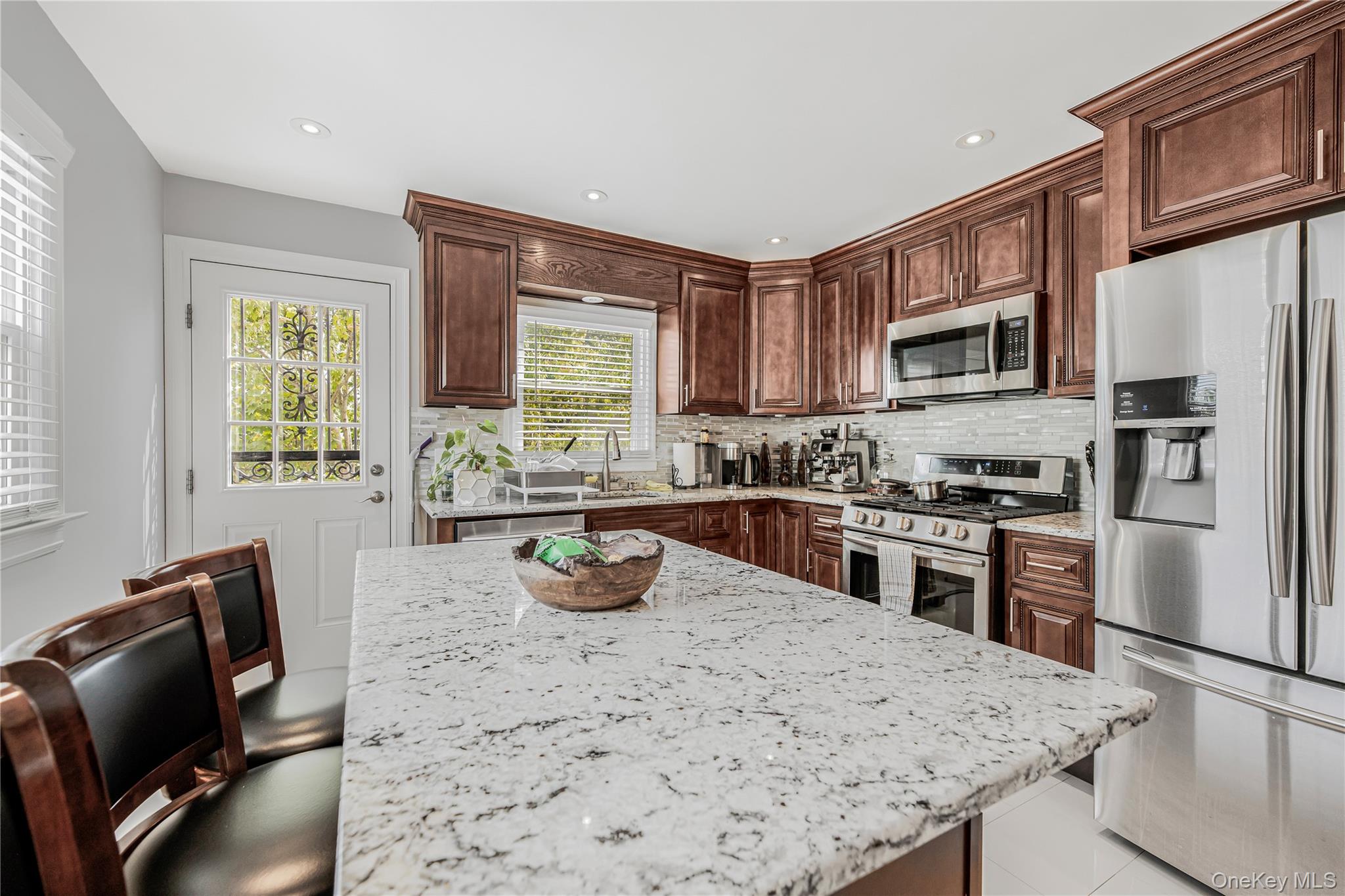 #6 photo, 2 Bryn Mawr Place, Yonkers , NY 10701