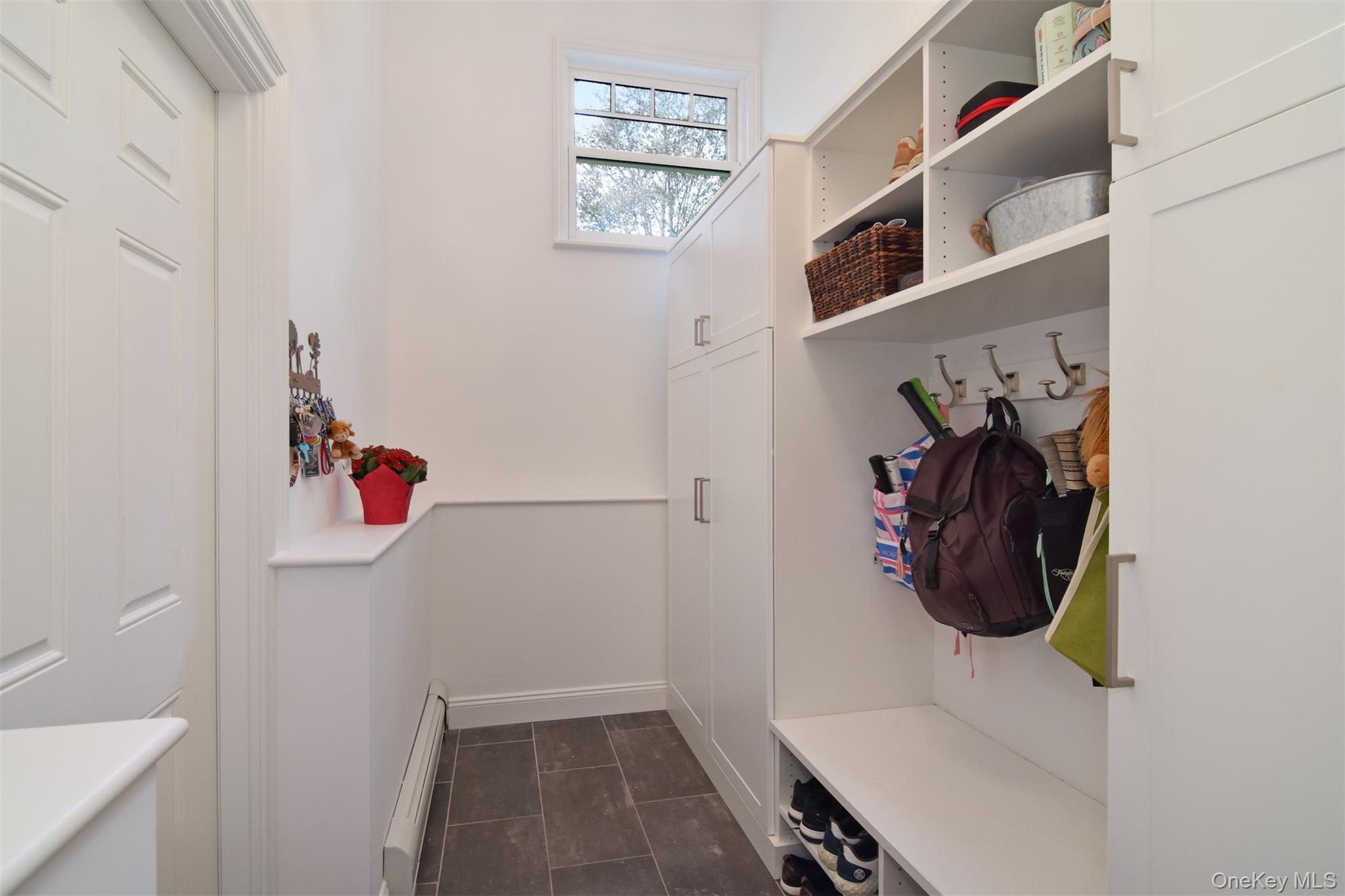 #4 photo, 27 Hawthorne Way, Hartsdale , NY 10530