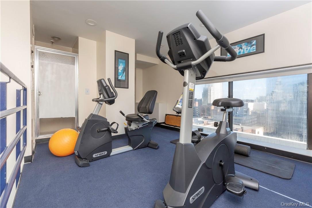 #18 photo, 10 Cottage Place, White Plains , NY 10601