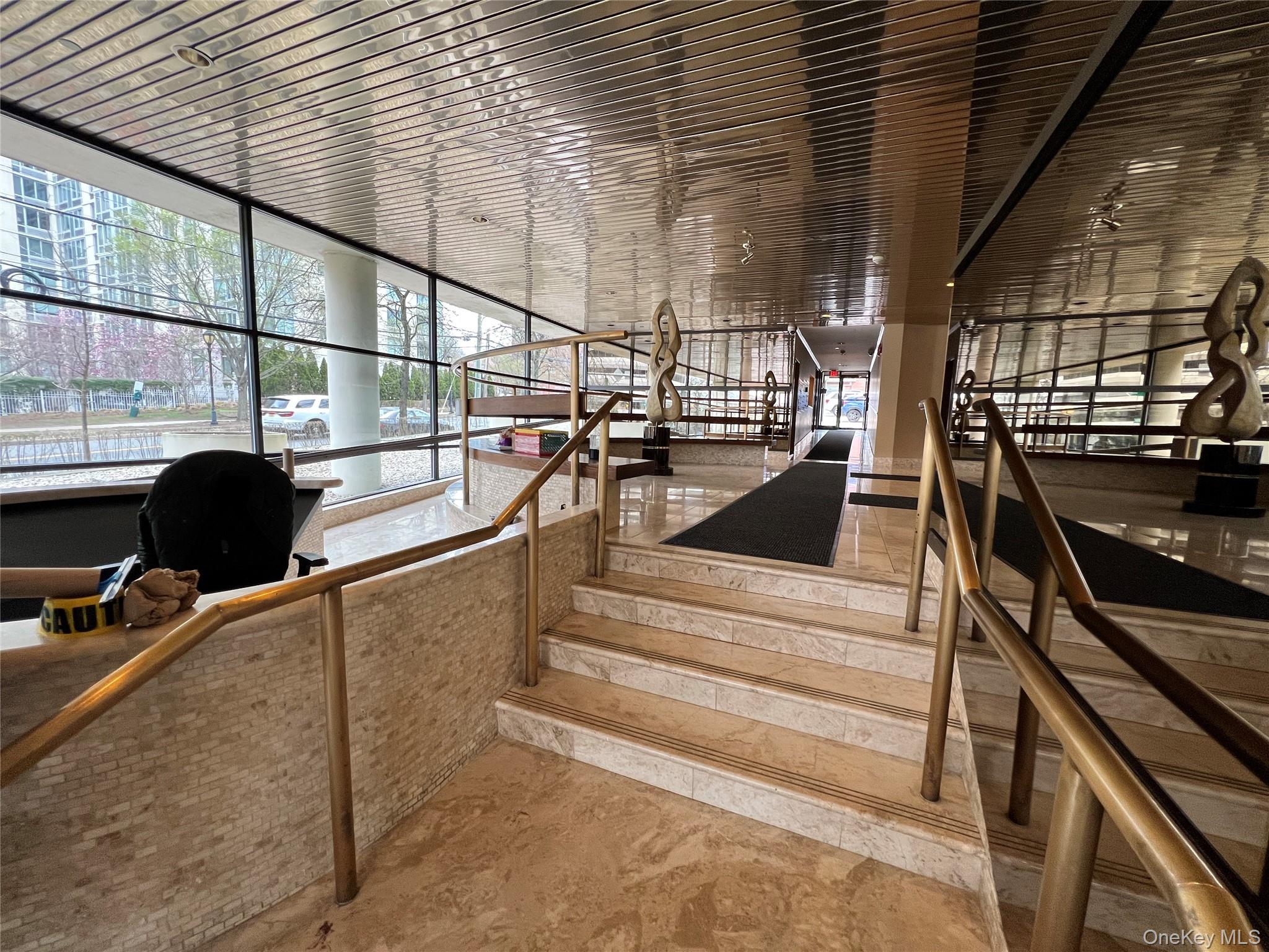 #3 photo, 10 Cottage Place, White Plains , NY 10601