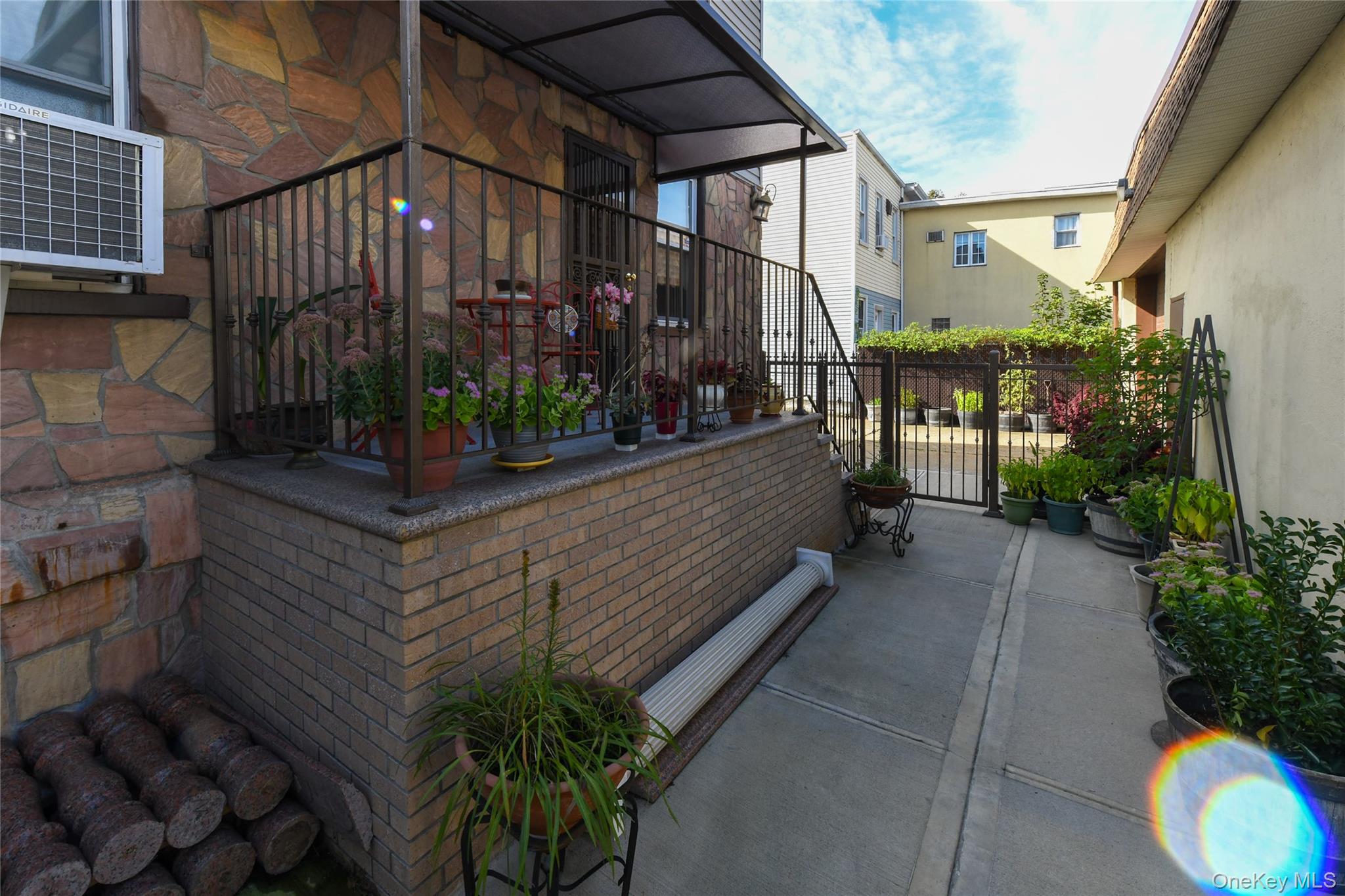 #8 photo, 10109 97th Avenue, Ozone Park , NY 11416