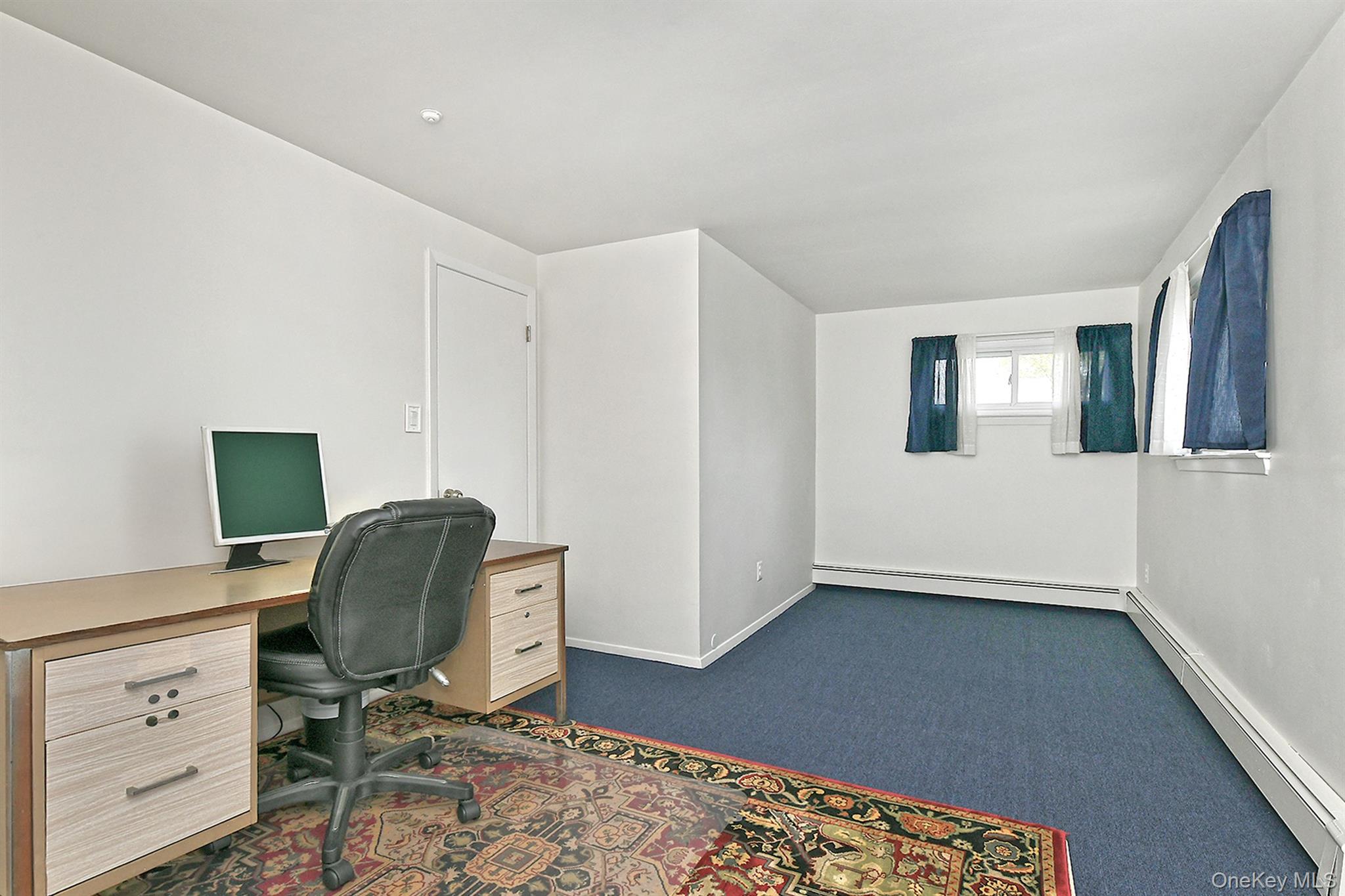 #18 photo, 28 Halcourt Drive, Plainview , NY 11803