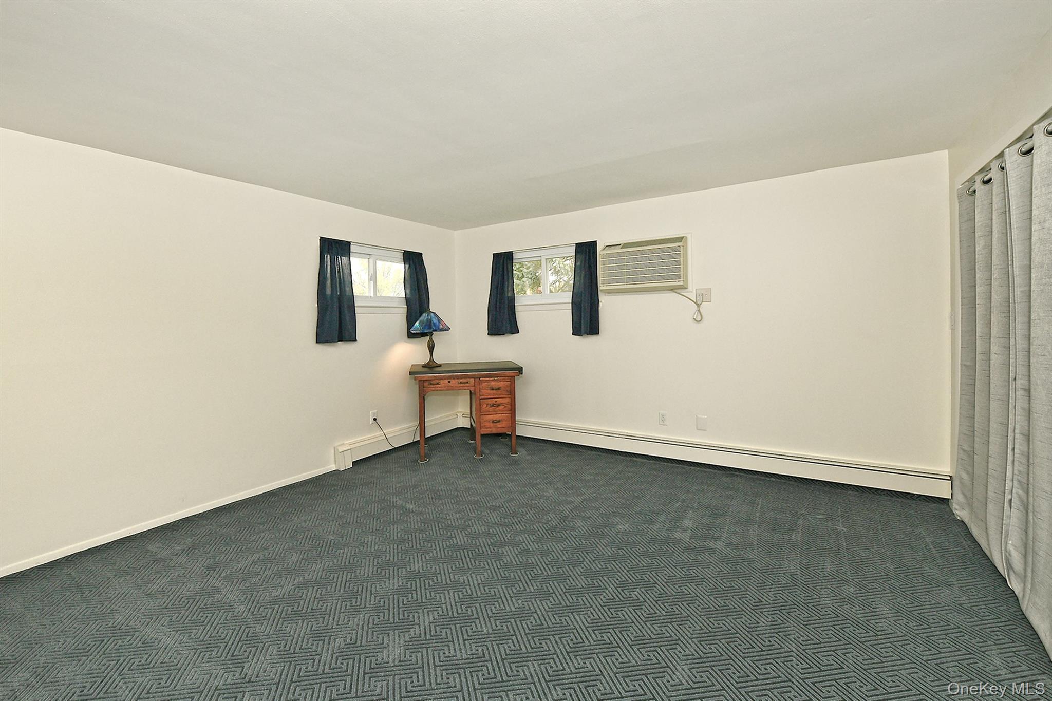 #20 photo, 28 Halcourt Drive, Plainview , NY 11803