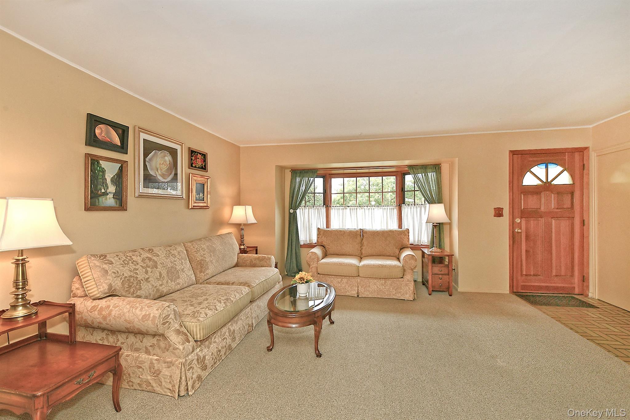 #5 photo, 28 Halcourt Drive, Plainview , NY 11803