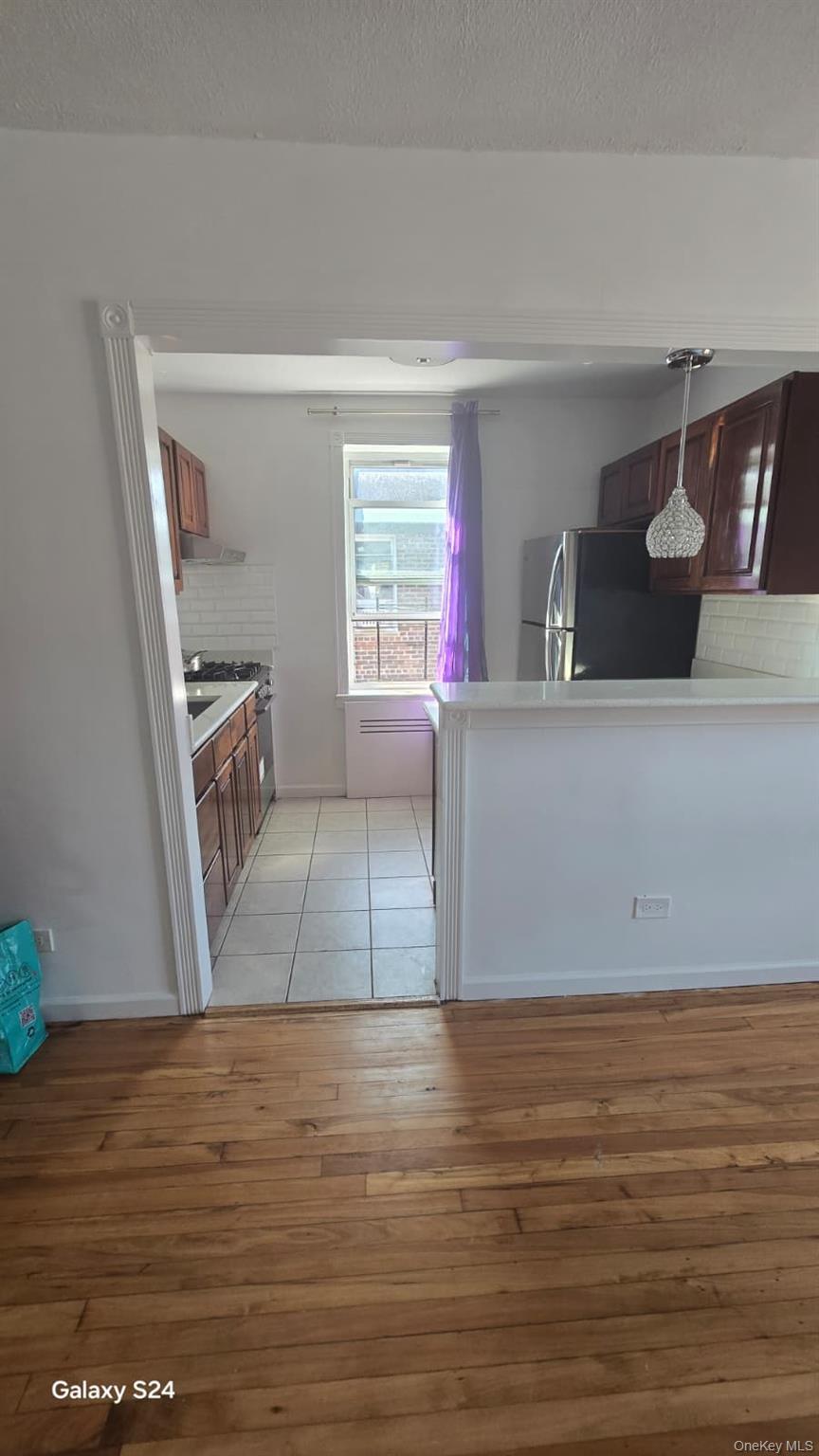 #12 photo, 33-16 82 Street, クイーンズ区 Jackson Heights , NY 11372