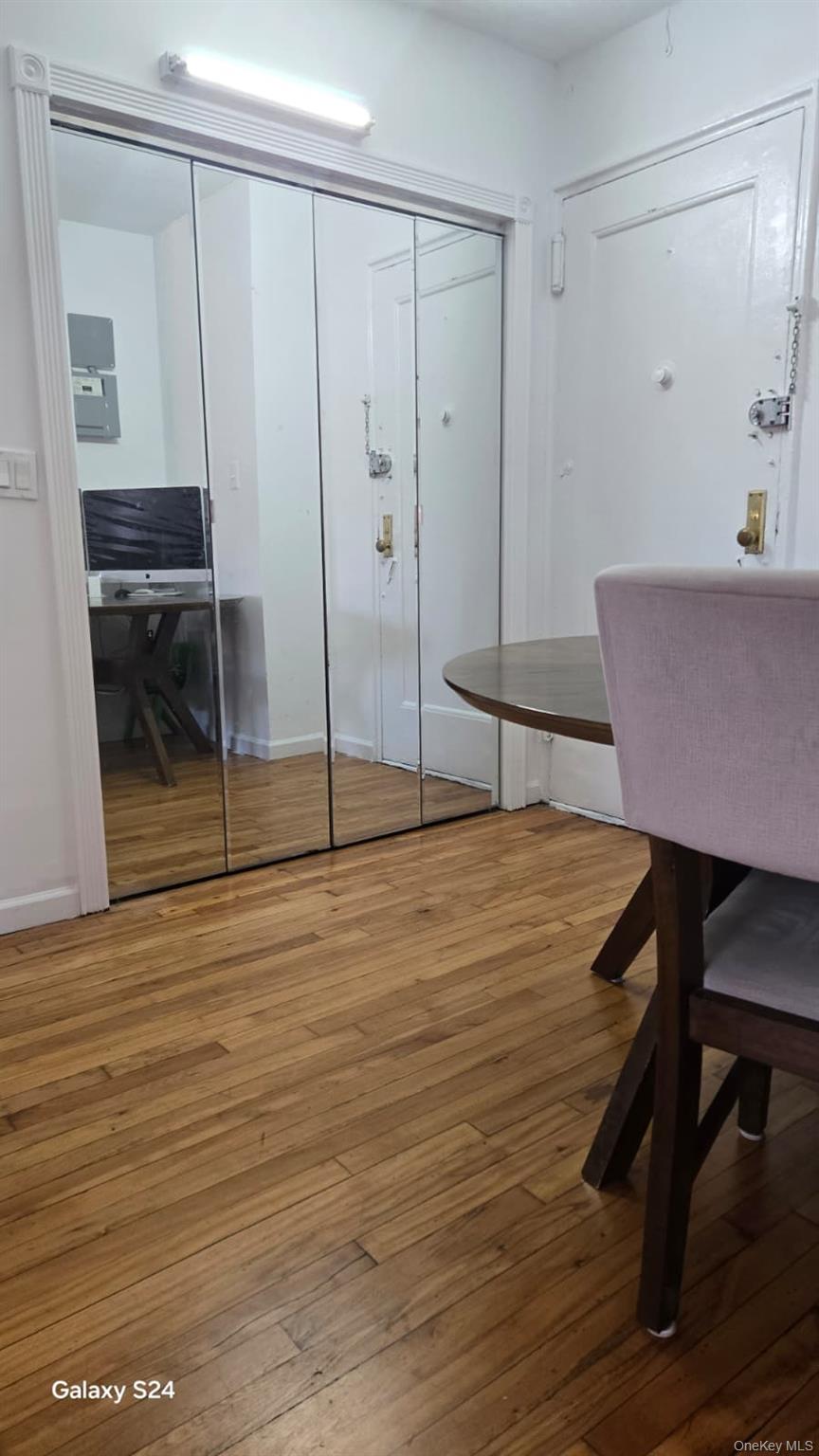 #16 photo, 33-16 82 Street, クイーンズ区 Jackson Heights , NY 11372