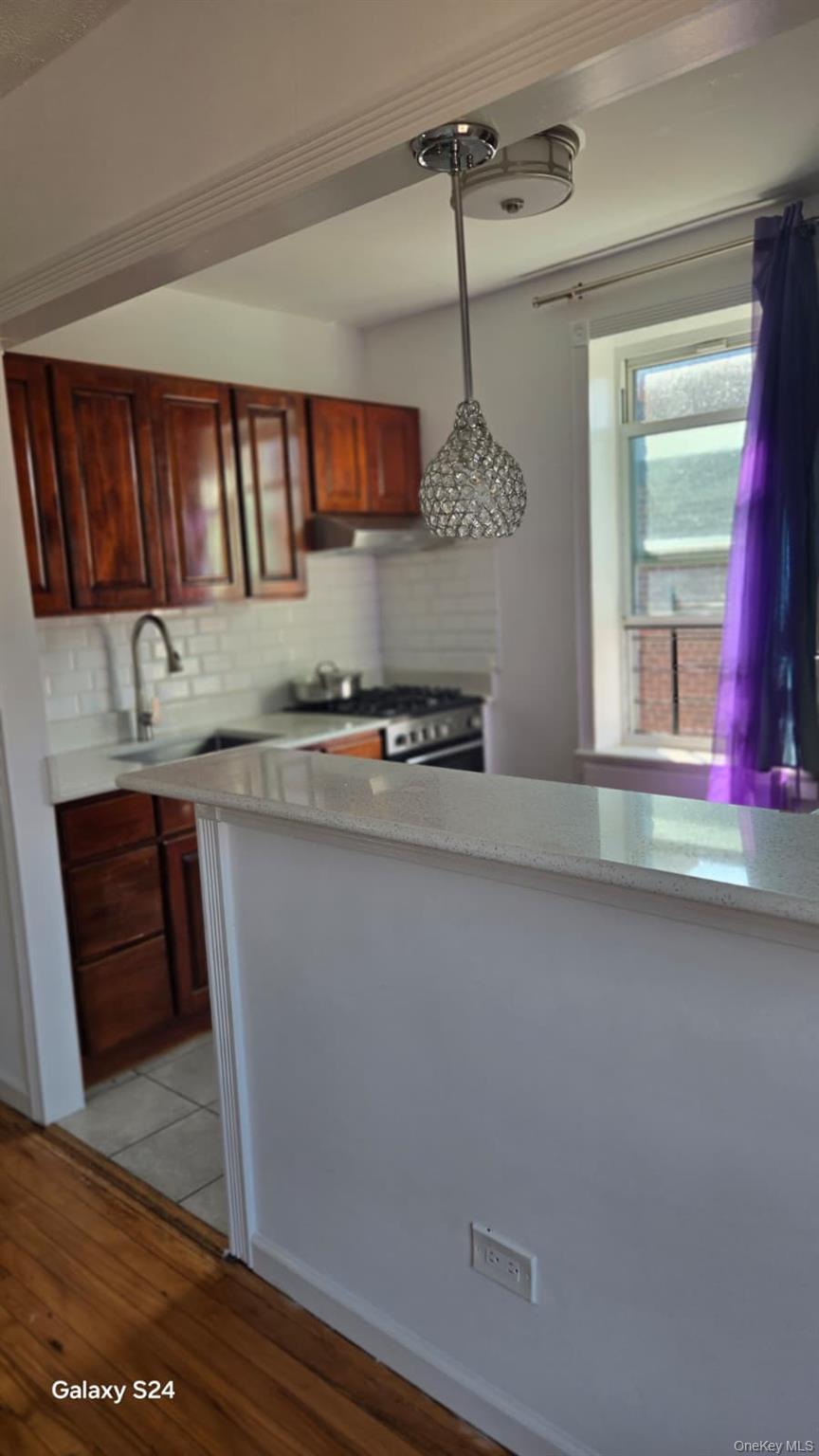 #7 photo, 33-16 82 Street, クイーンズ区 Jackson Heights , NY 11372