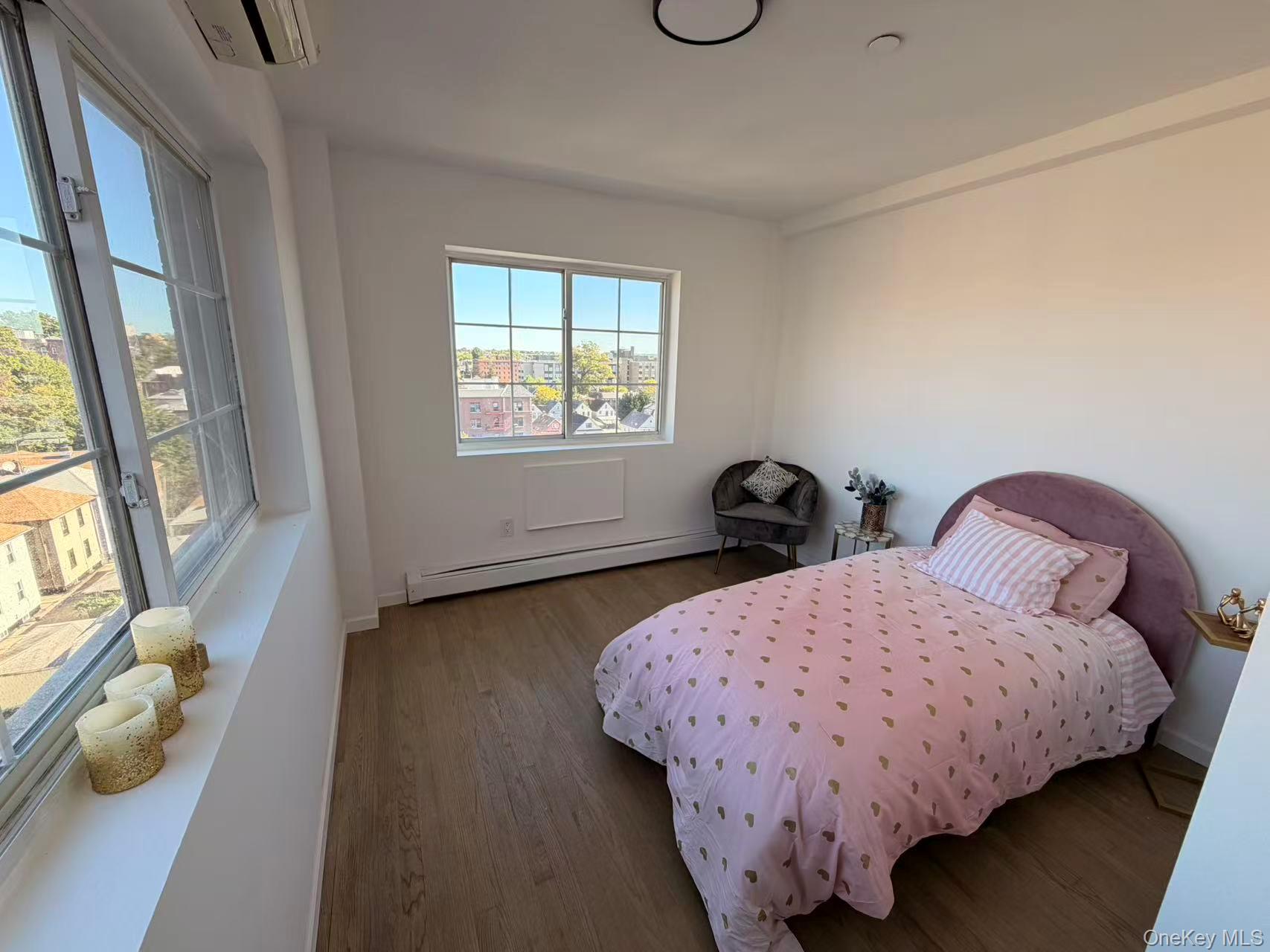 #3 photo, 43-18 Robinson Street, クイーンズ区 Flushing , NY 11355