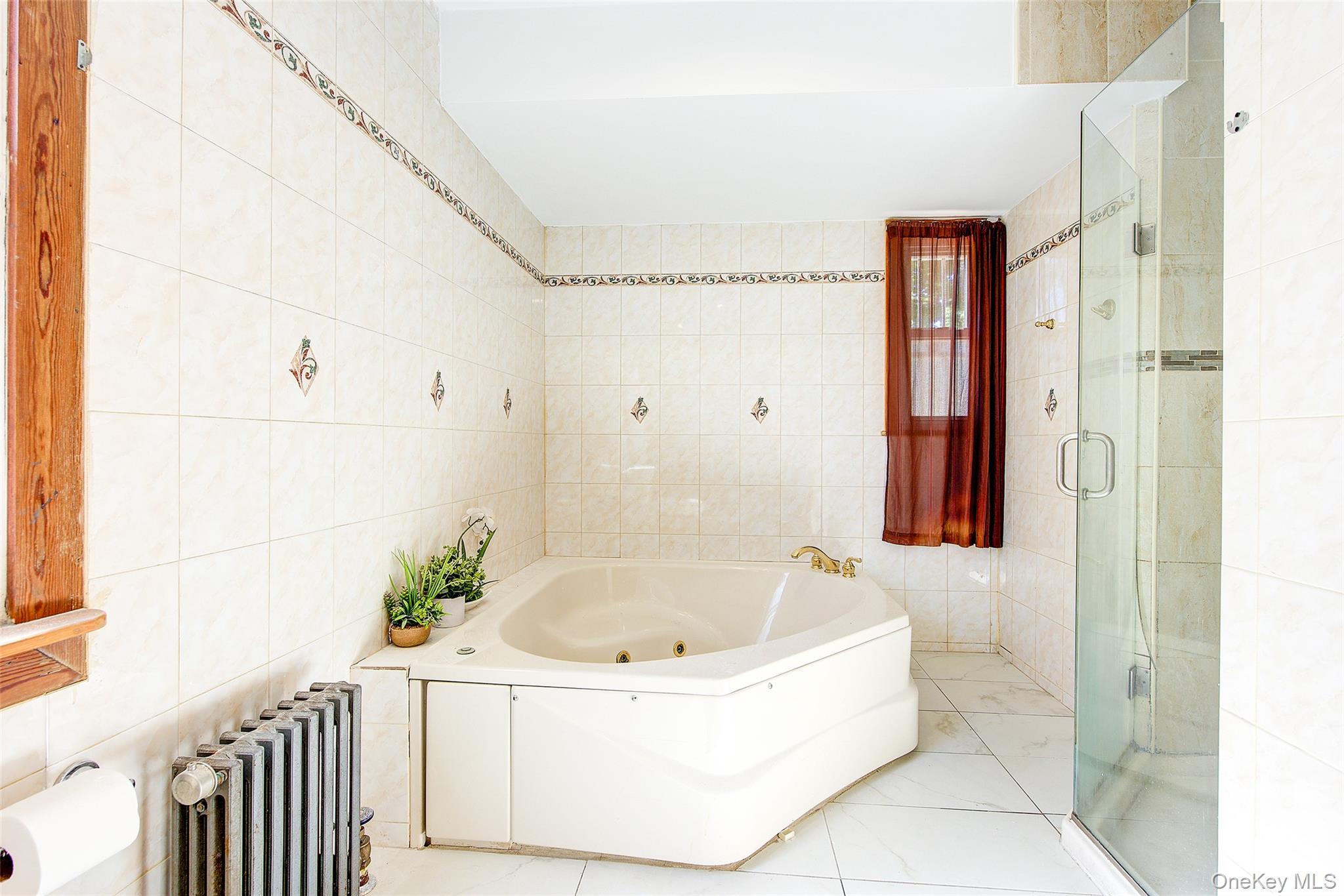 #10 photo, 85-54 148th Street, クイーンズ区 Briarwood , NY 11435