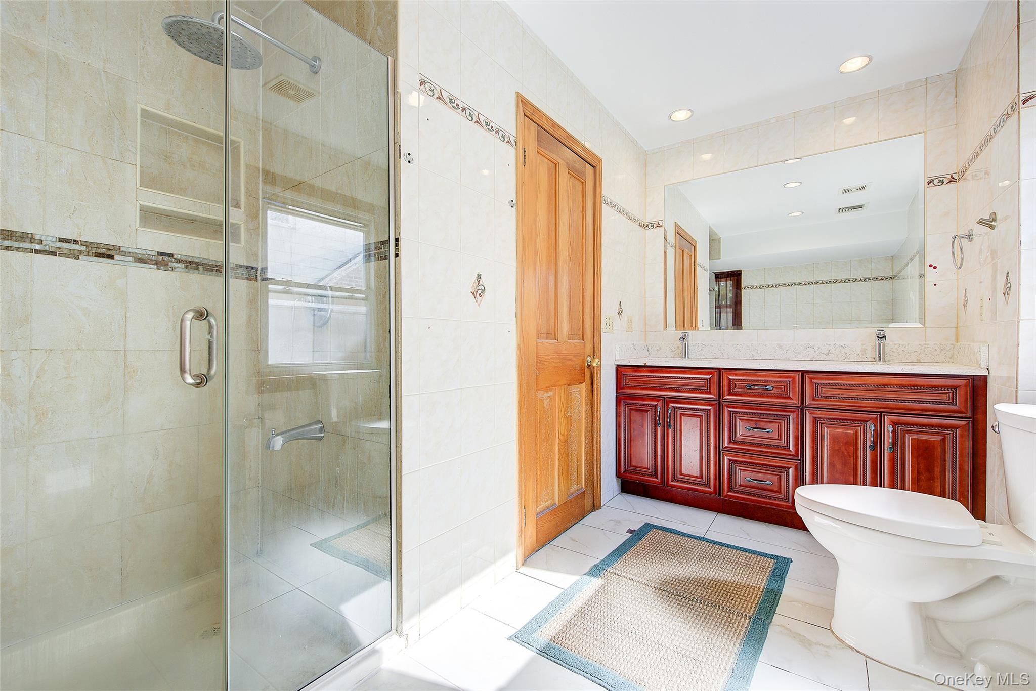 #12 photo, 85-54 148th Street, クイーンズ区 Briarwood , NY 11435