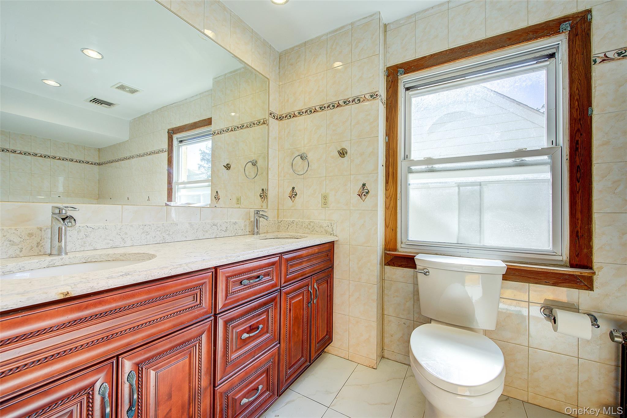 #9 photo, 85-54 148th Street, クイーンズ区 Briarwood , NY 11435