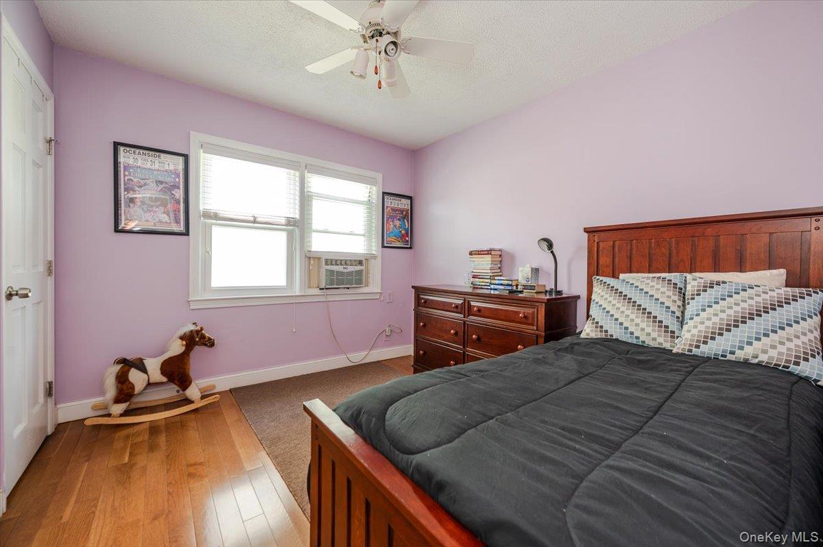 #13 photo, 3354 Knight Street, Oceanside , NY 11572