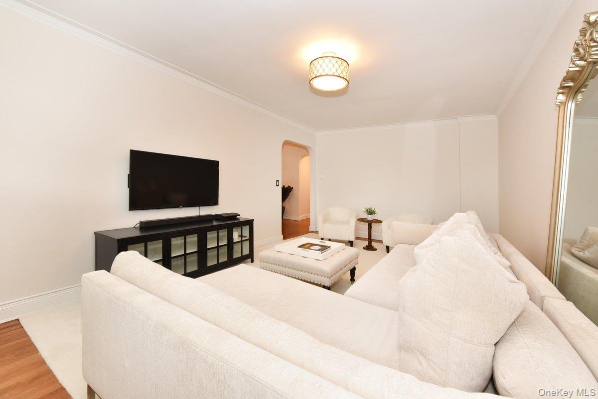 #10 photo, 106 S Village Avenue, ナッソー郡 Rockville Centre , NY 11572