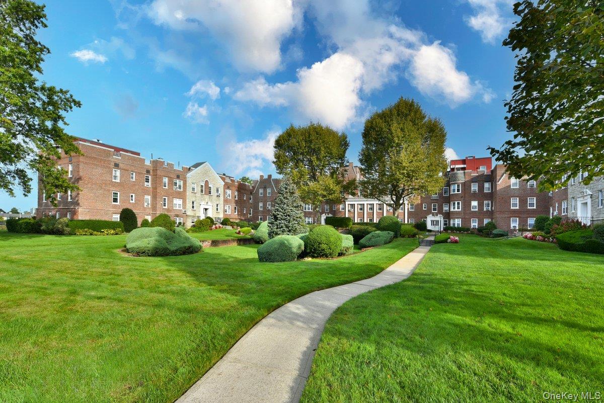 #2 photo, 106 S Village Avenue, ナッソー郡 Rockville Centre , NY 11572