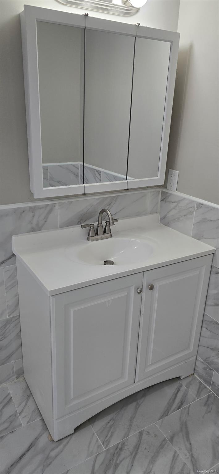 #11 photo, 1902 Race Avenue, サフォーク郡 Medford , NY 11763