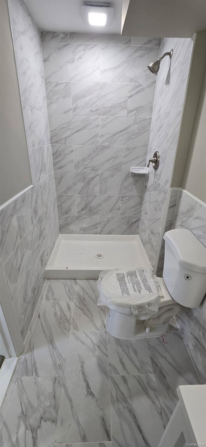 #12 photo, 1902 Race Avenue, サフォーク郡 Medford , NY 11763