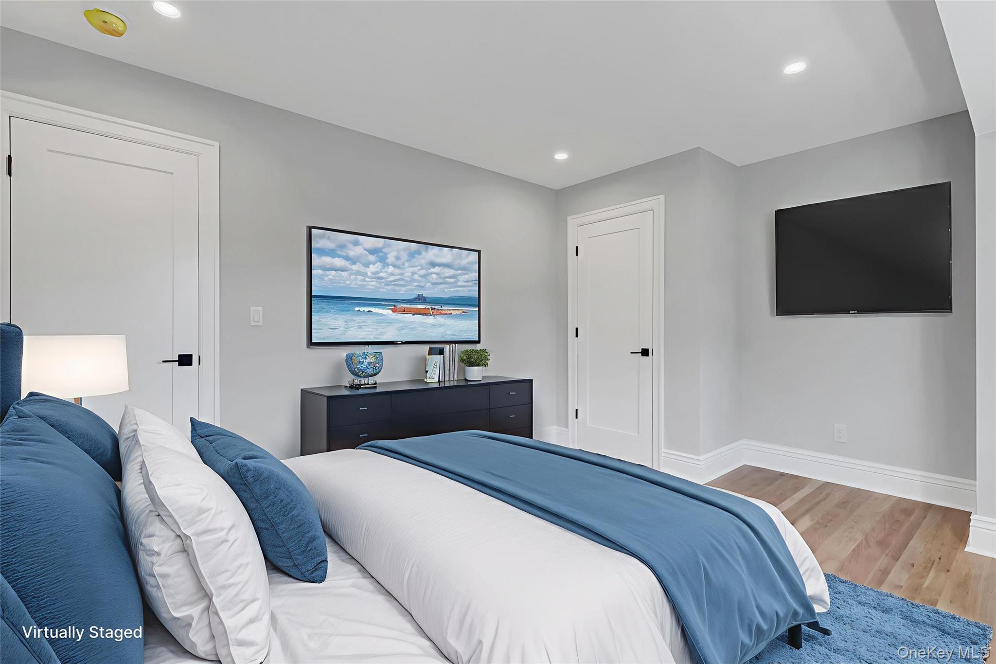 #14 photo, 9 Susan Lane, Dix Hills , NY 11746