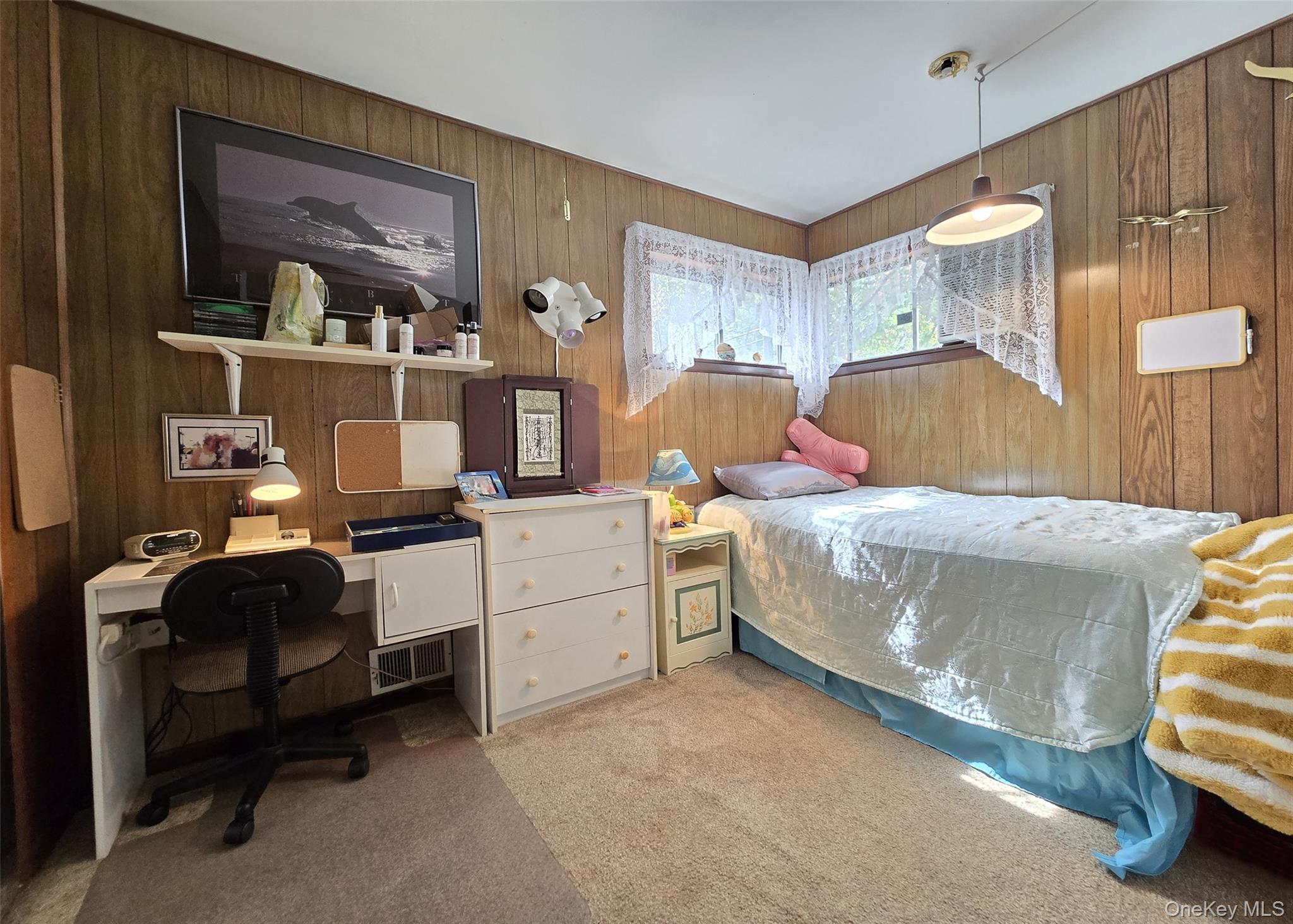 #13 photo, 14 E Oakdale Street, Bay Shore , NY 11706