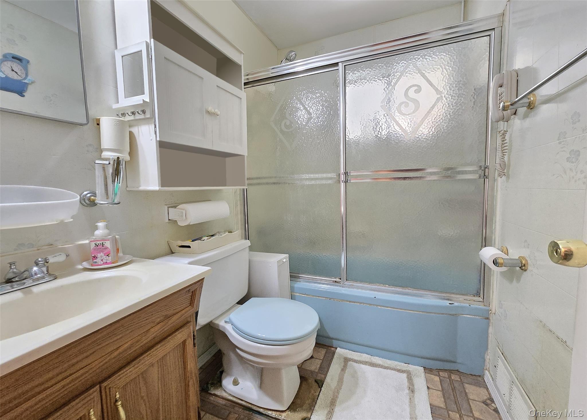 #14 photo, 14 E Oakdale Street, Bay Shore , NY 11706