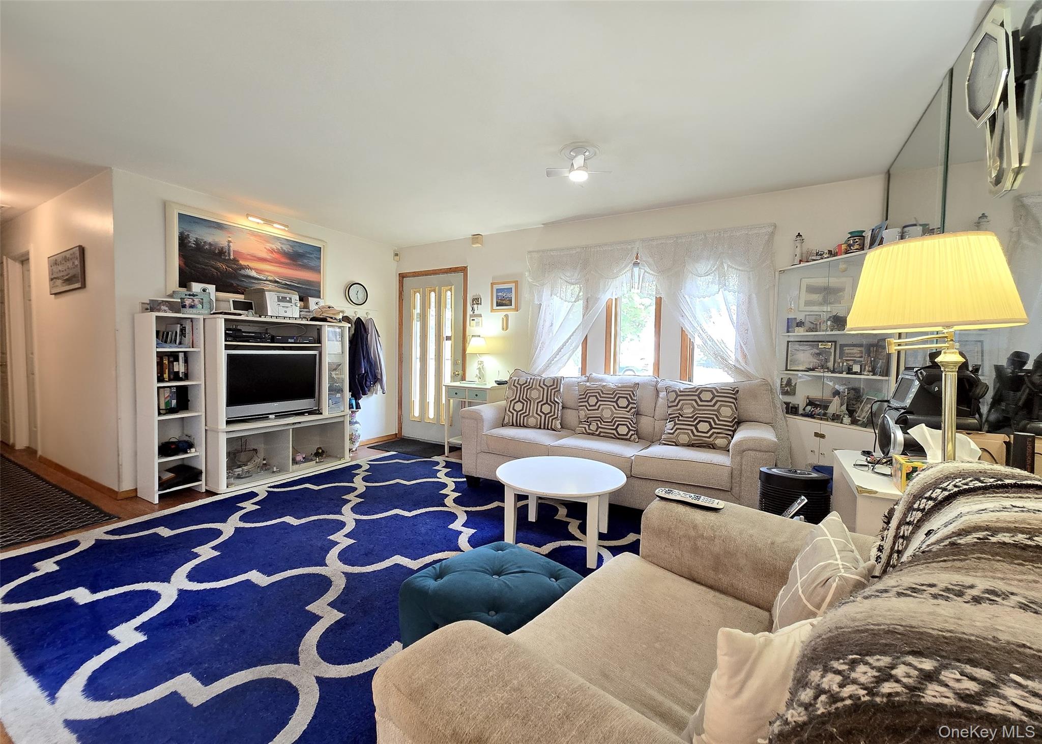 #6 photo, 14 E Oakdale Street, Bay Shore , NY 11706