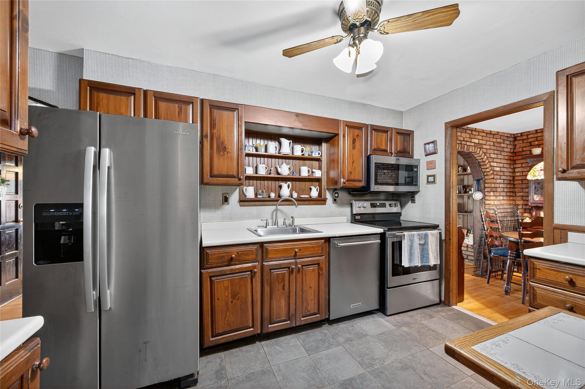 #11 photo, 92 Hemlock Drive, Farmingdale , NY 11735