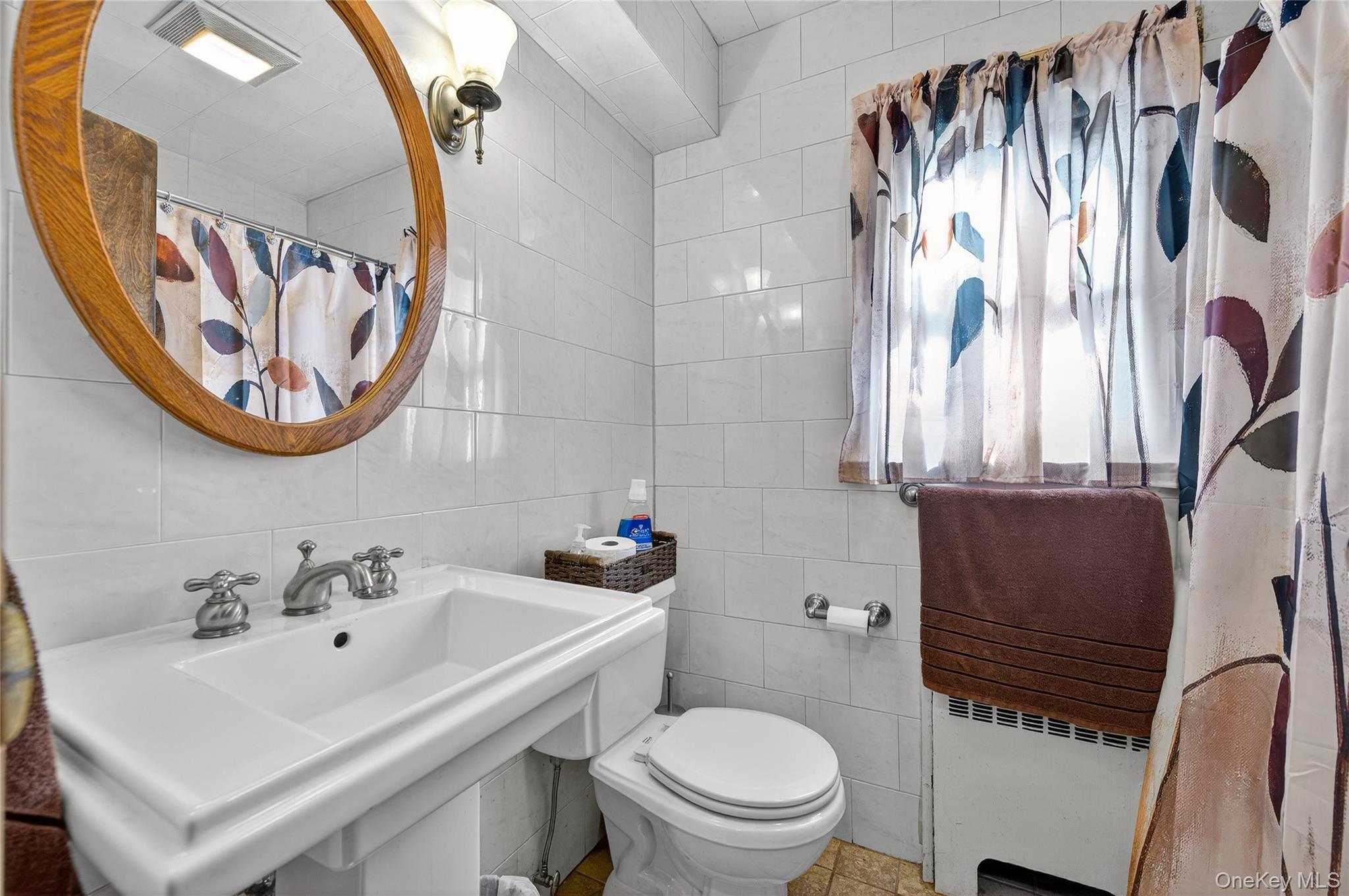 #14 photo, 92 Hemlock Drive, Farmingdale , NY 11735