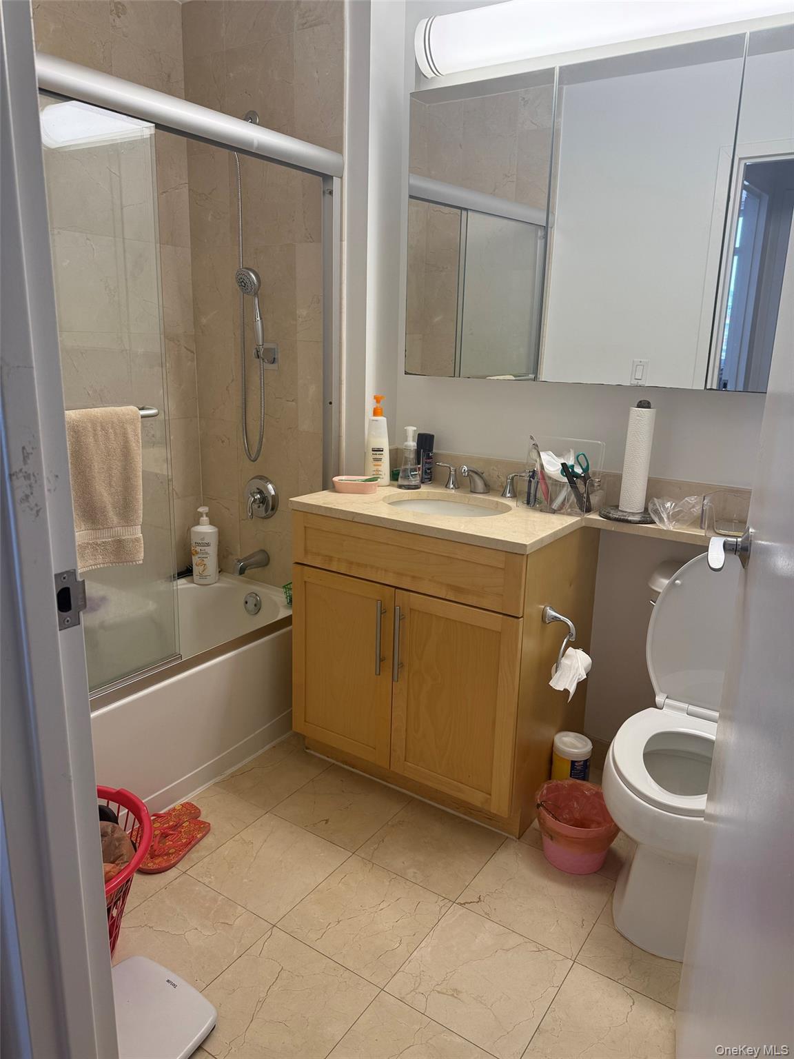 #5 photo, 40-28 College point Boulevard, クイーンズ区 Flushing , NY 11355