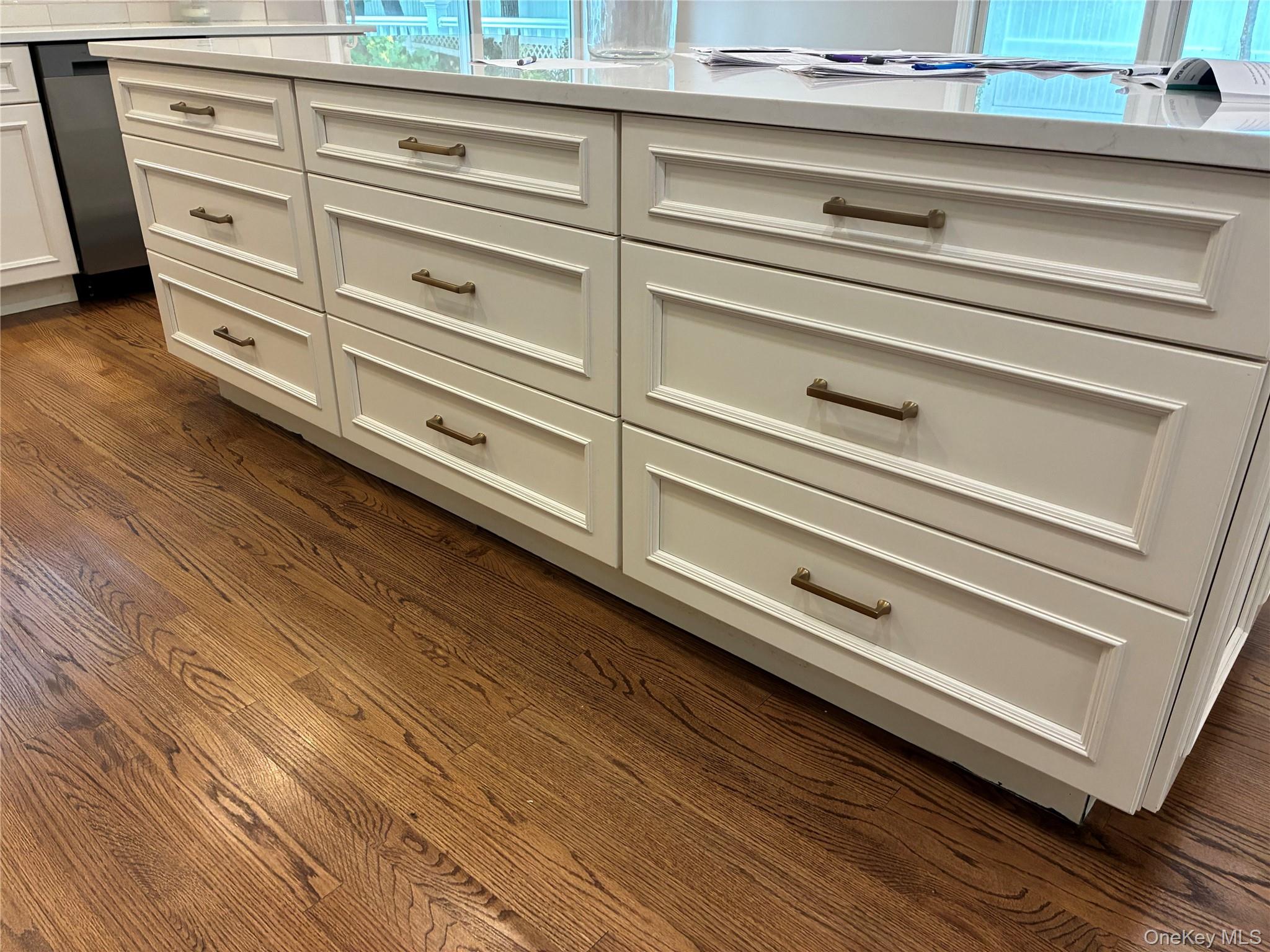 #8 photo, 98 Soundview Drive, Port Jefferson , NY 11777