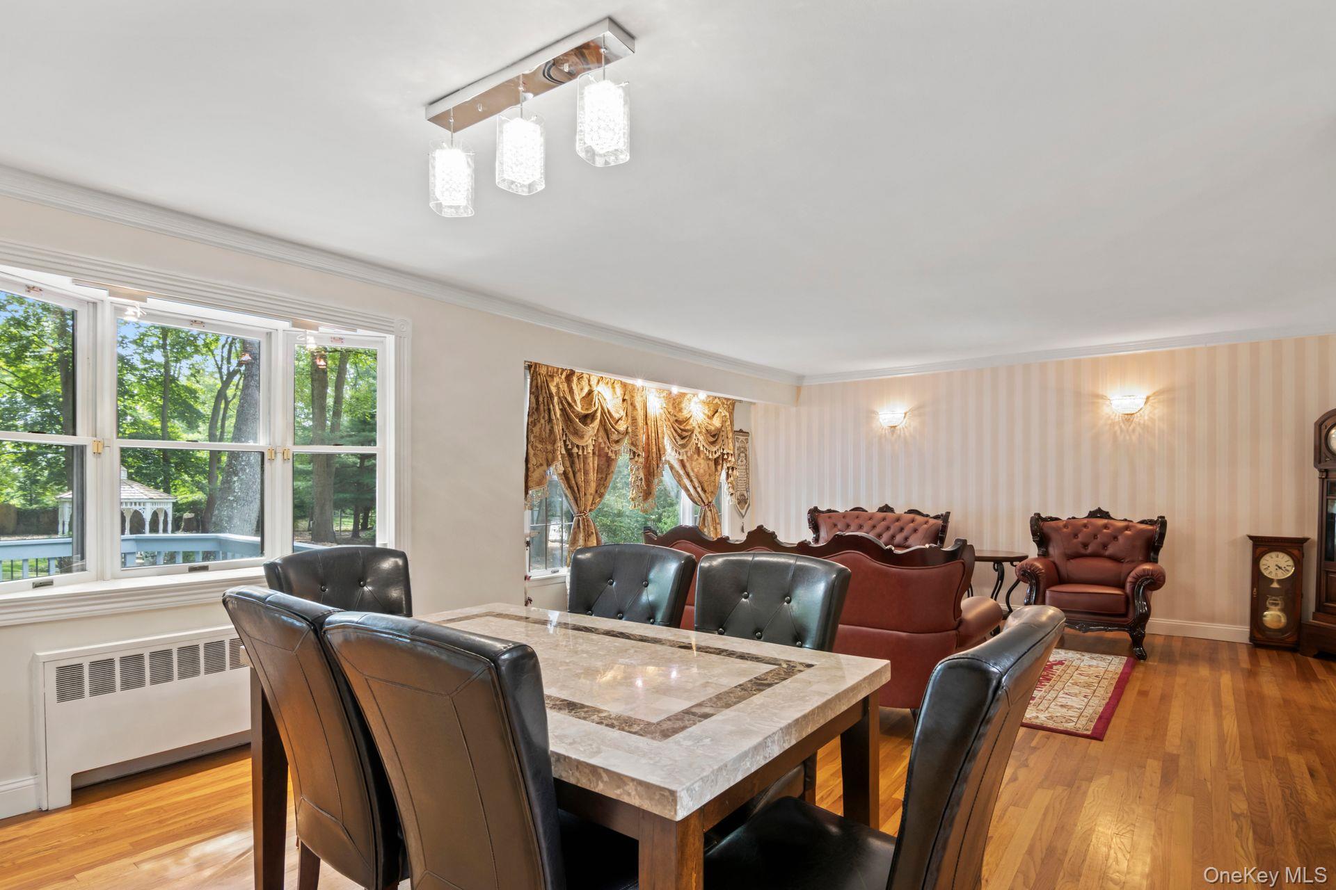 #19 photo, 17 Bluebird Lane, Huntington , NY 11743