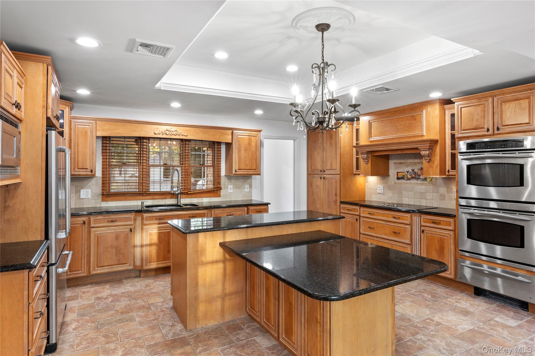 #7 photo, 49 Tulip Grove Drive, Lake Grove , NY 11755