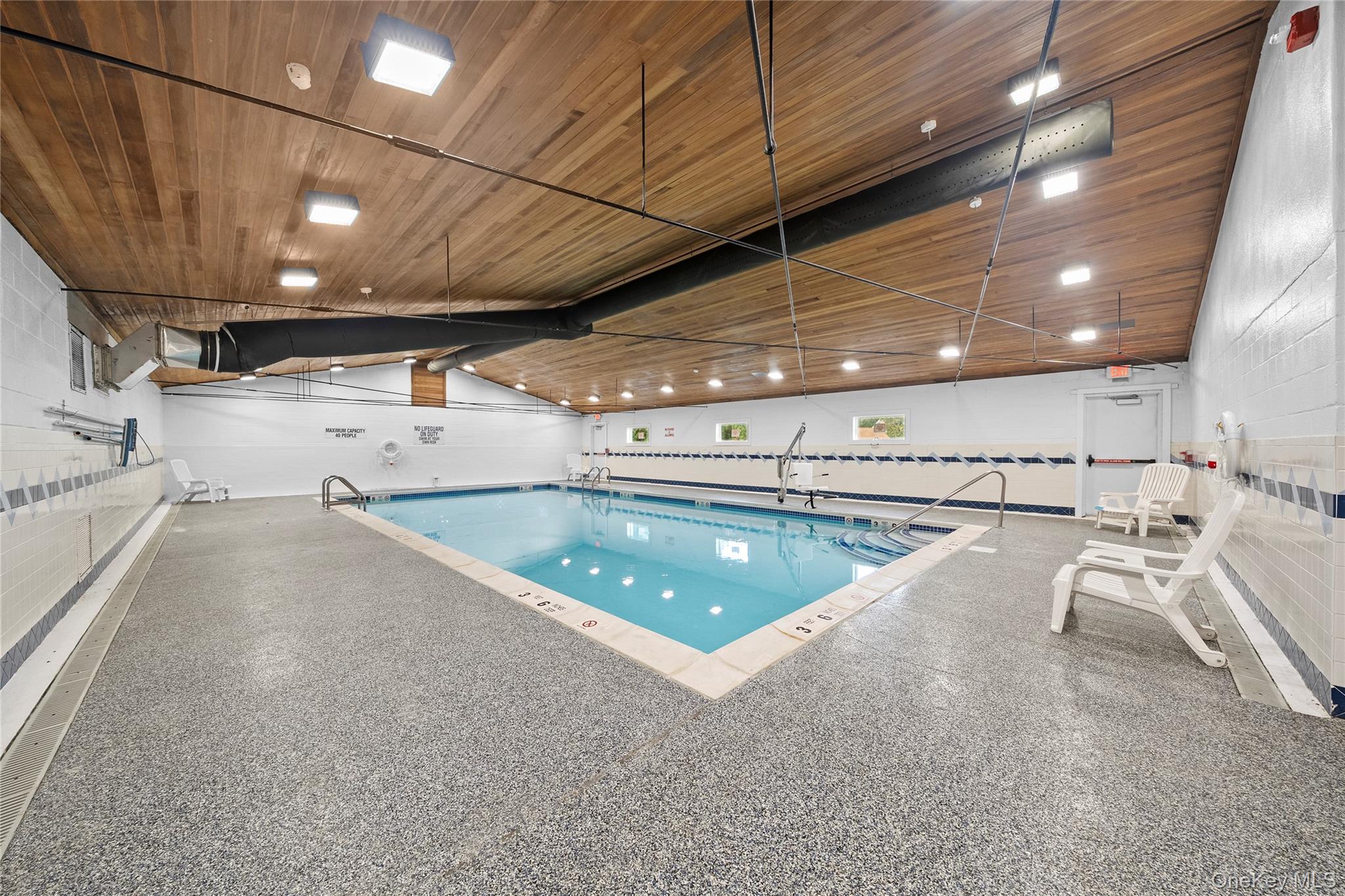 #18 photo, 10 Point Circle, Coram , NY 11727