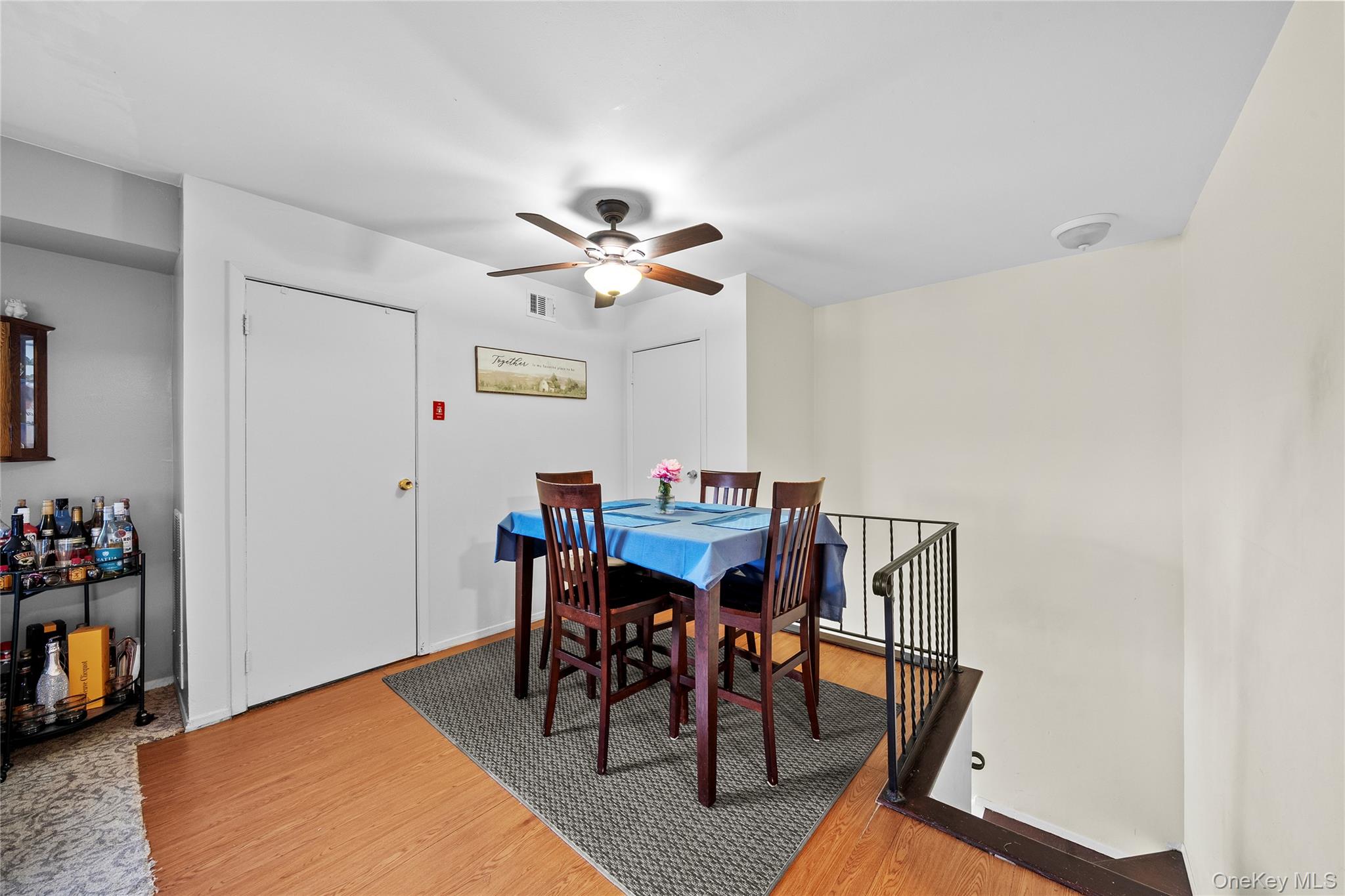 #7 photo, 10 Point Circle, Coram , NY 11727