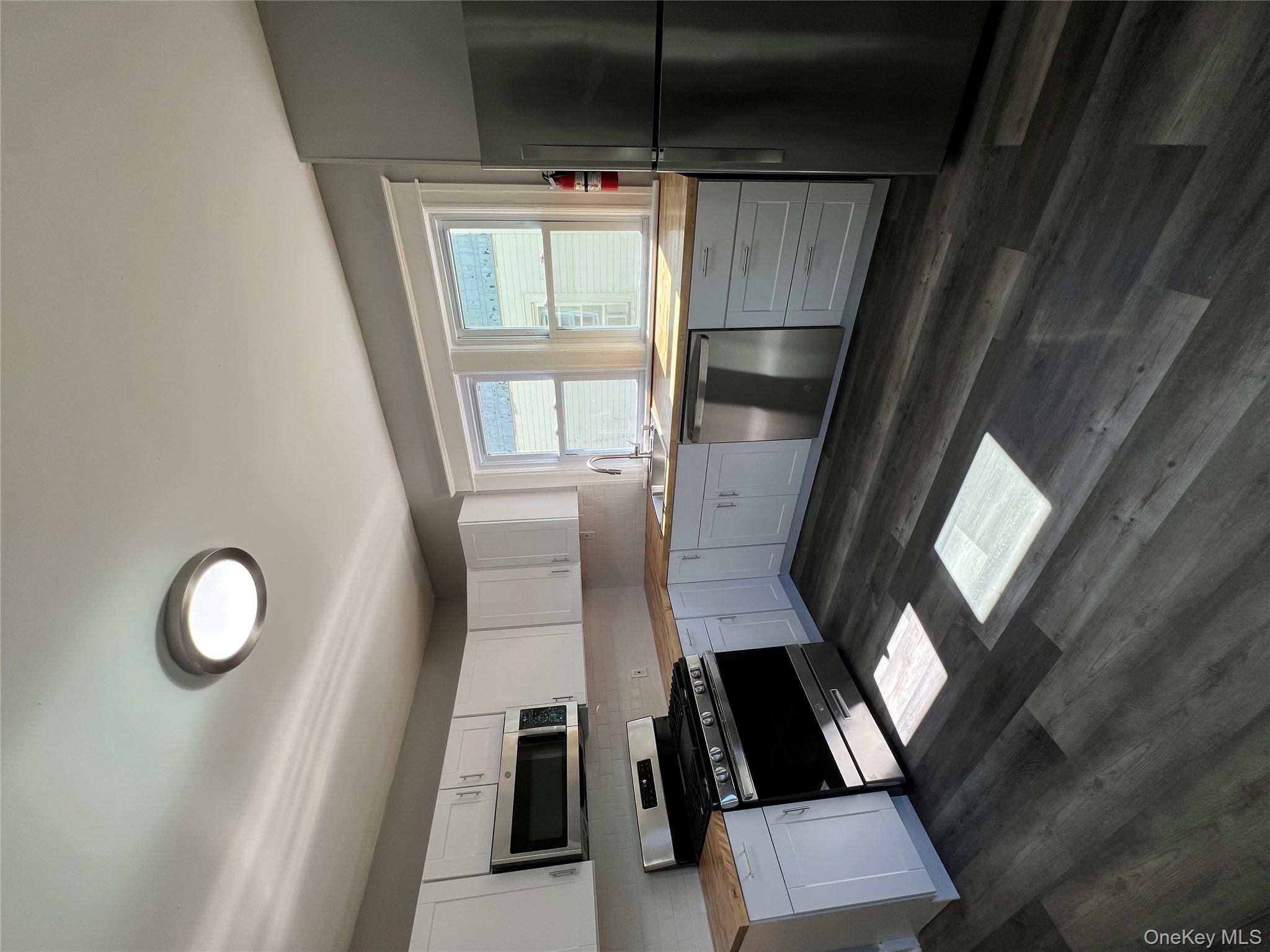 #5 photo, 46 Manitou Avenue, Poughkeepsie , NY 12603