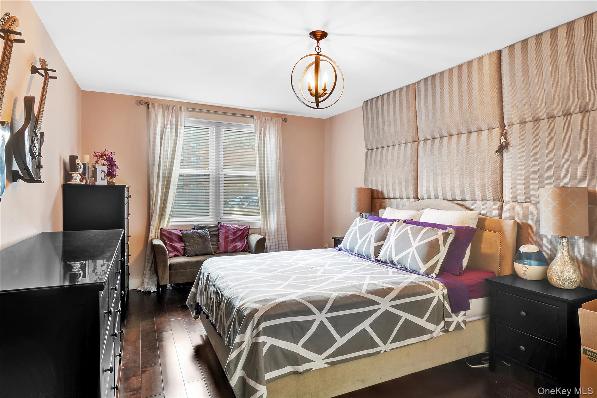 #1 photo, 315 W 232nd Street, ブロンクス区 Bronx , NY 10463