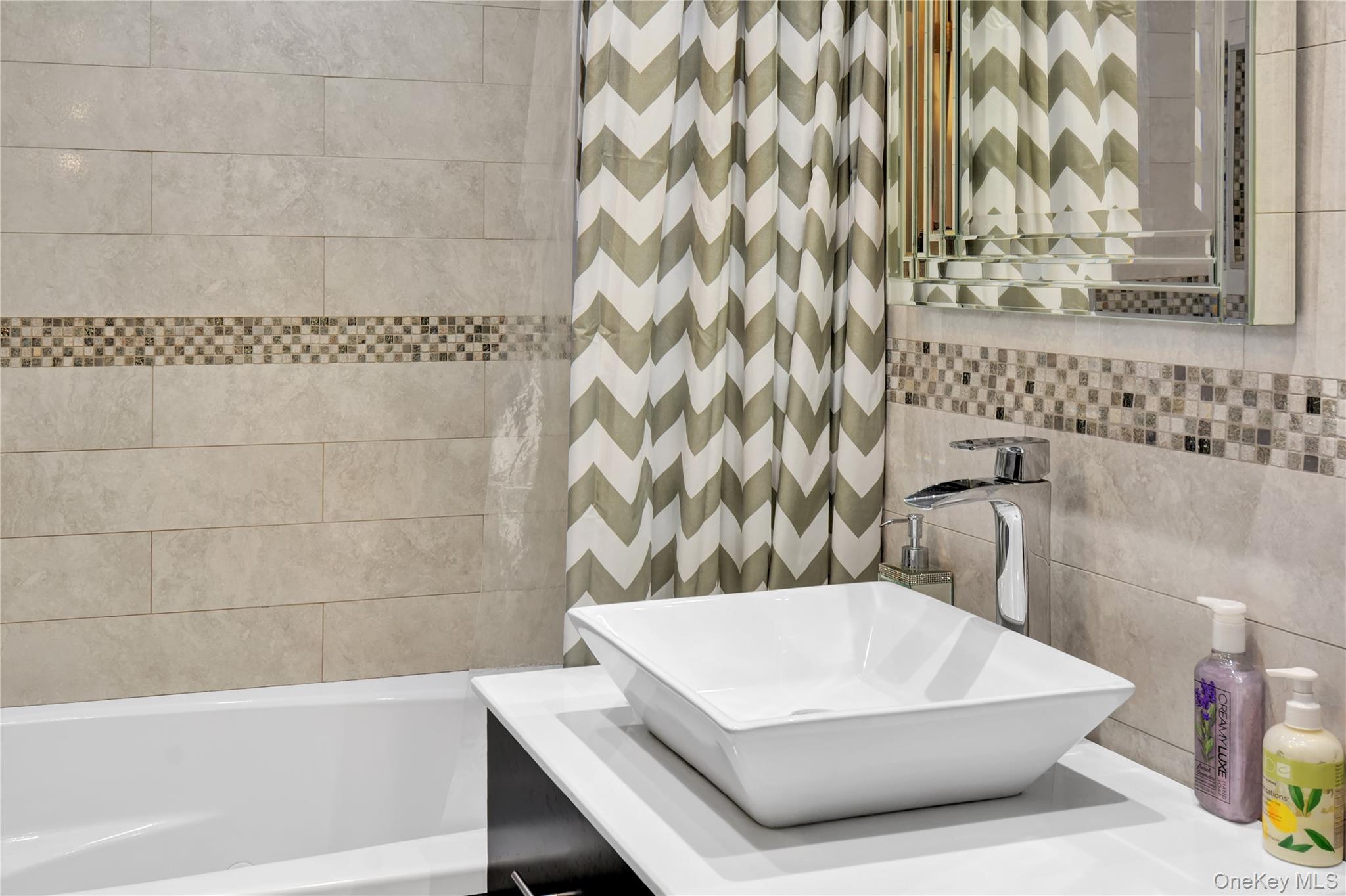 #12 photo, 315 W 232nd Street, ブロンクス区 Bronx , NY 10463