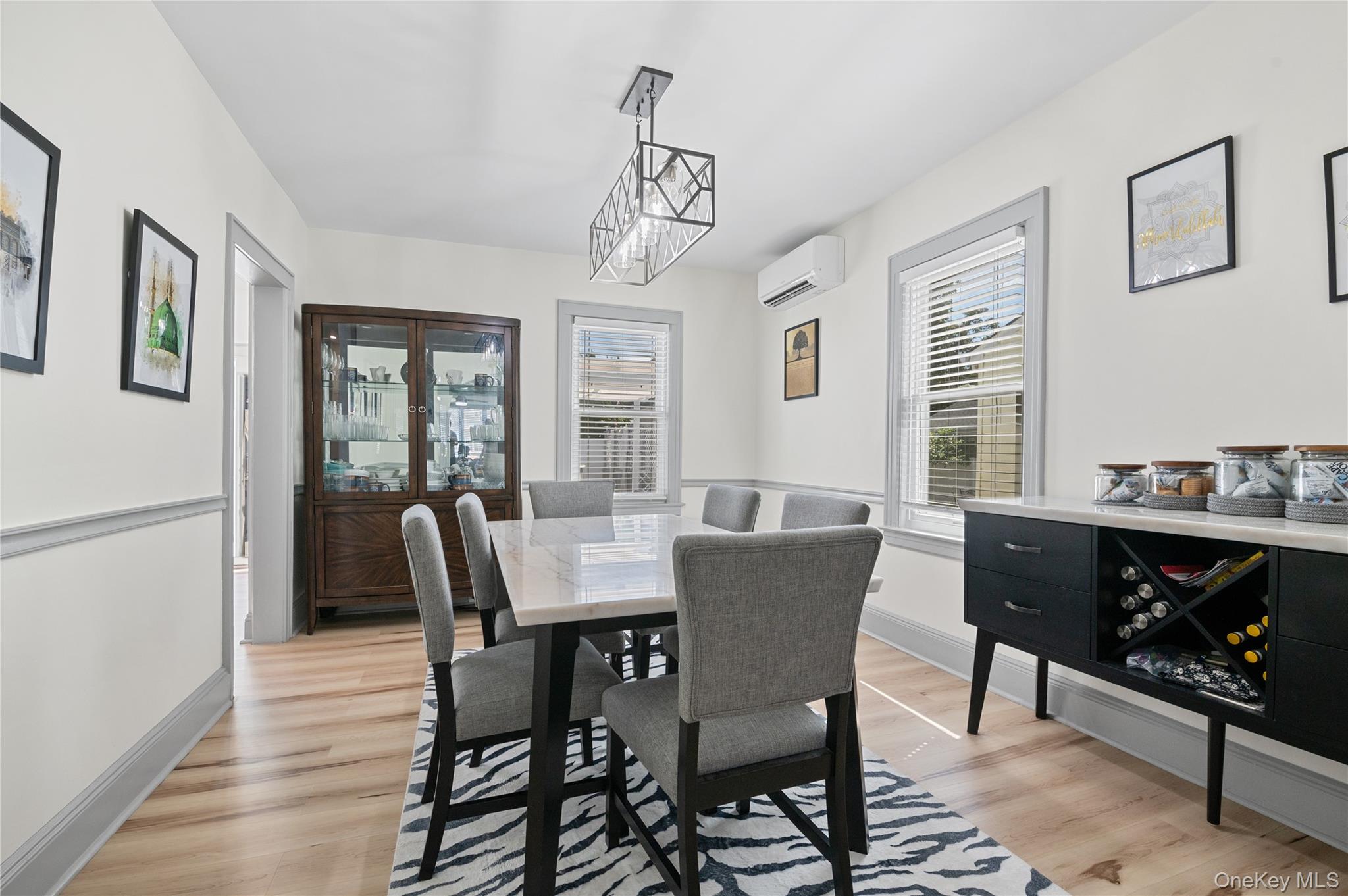 #7 photo, 408 Wellington Road, Mineola , NY 11501