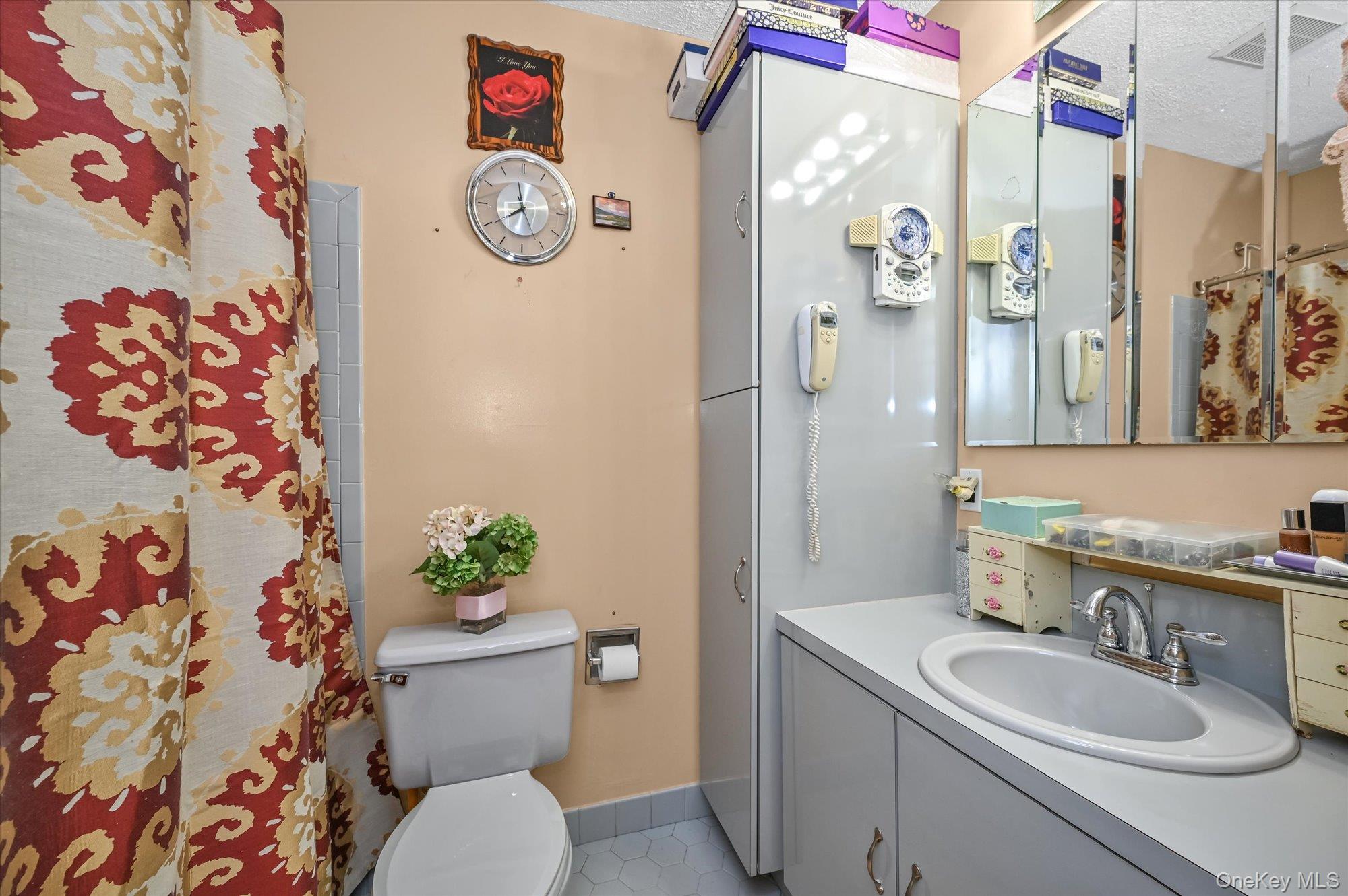 #10 photo, 141 Brown Avenue, Hempstead , NY 11550