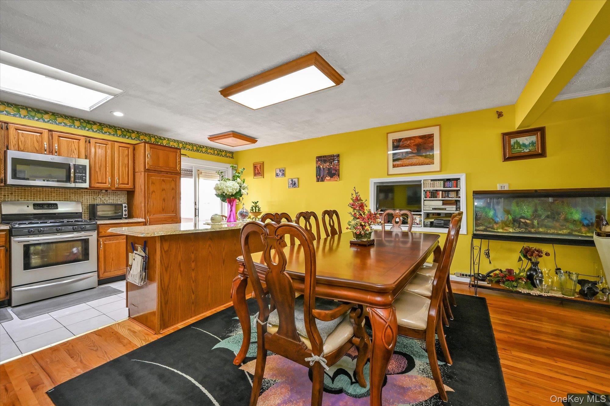 #3 photo, 141 Brown Avenue, Hempstead , NY 11550