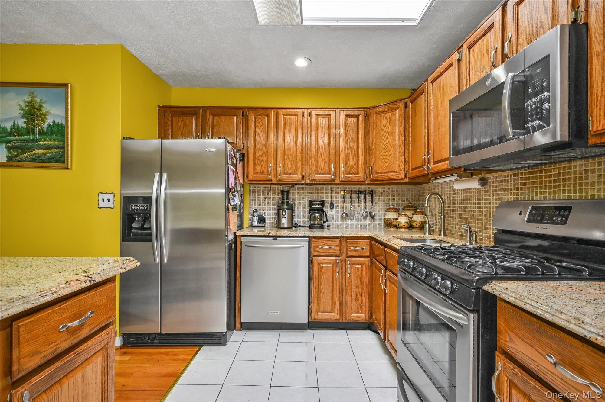 #5 photo, 141 Brown Avenue, Hempstead , NY 11550