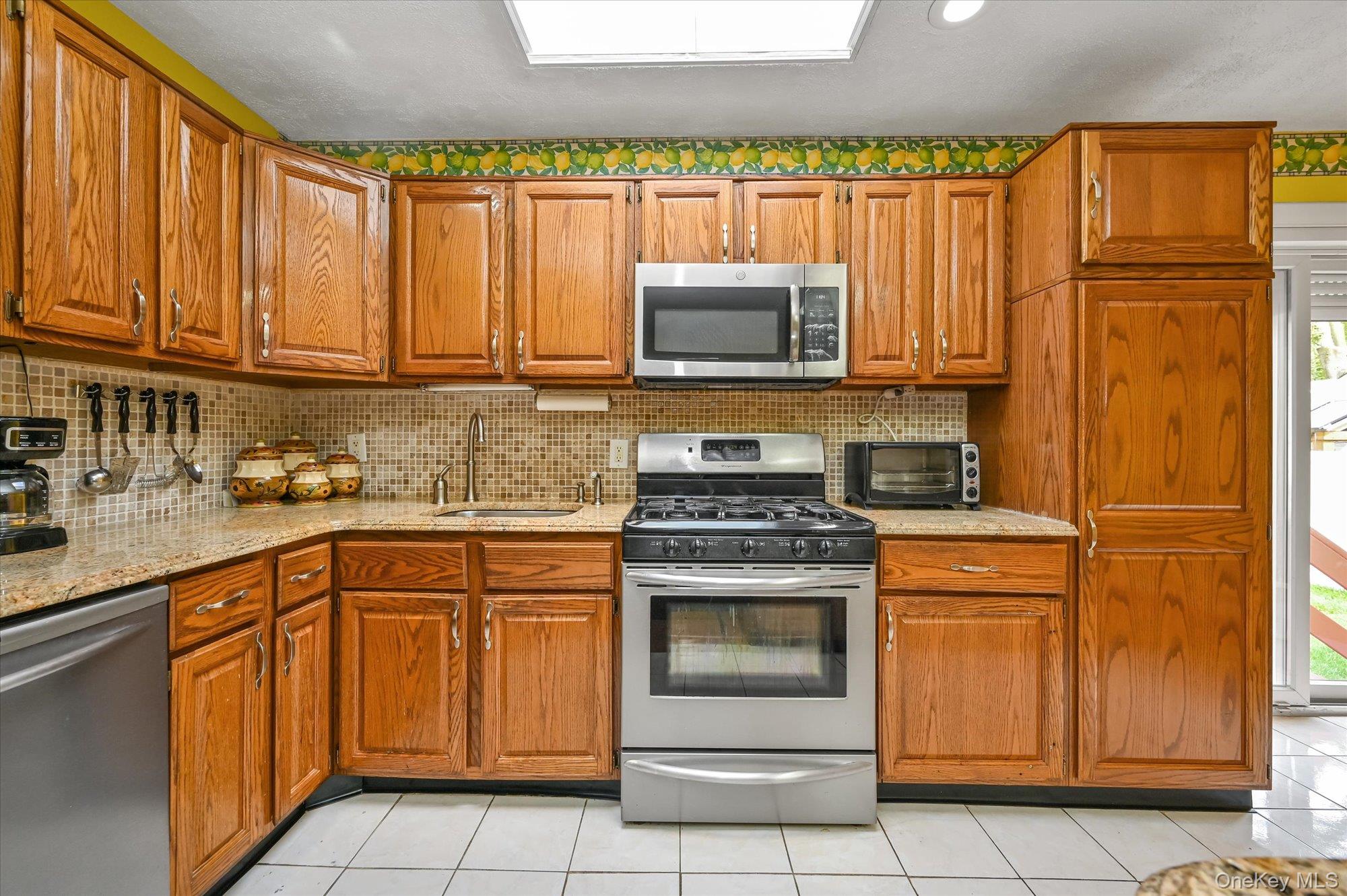 #6 photo, 141 Brown Avenue, Hempstead , NY 11550