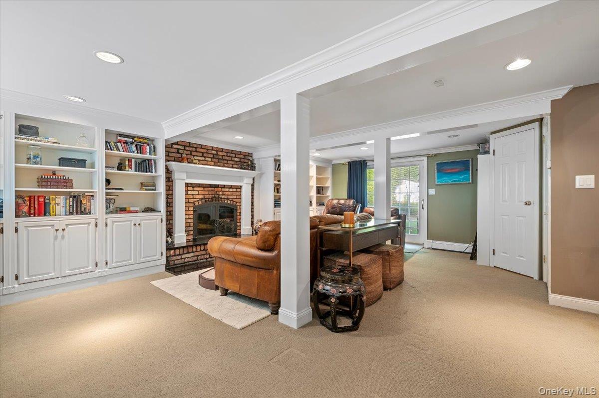 #8 photo, 9 Flint Lane, Jericho , NY 11753